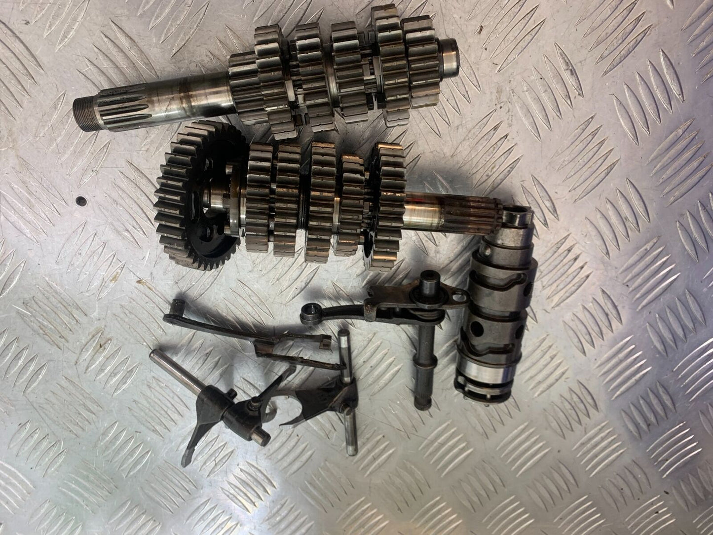 DUCATI 748 GEAR BOX  YEAR 1999 2003