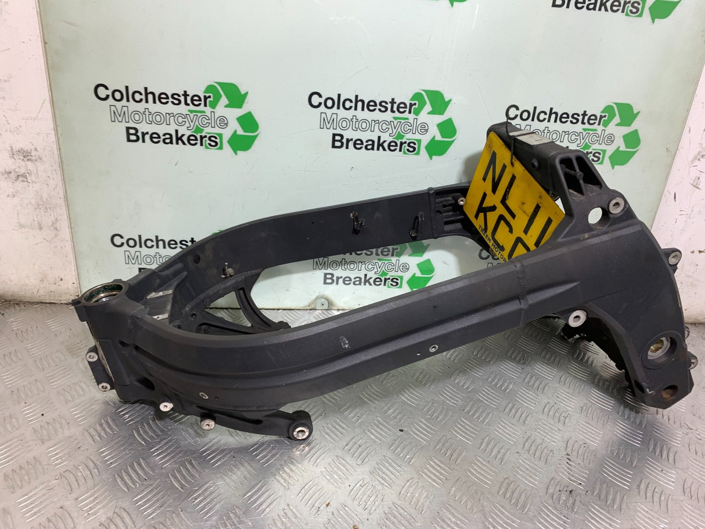 TRIUMPH 1050 SPRINT ST FRAME REG LOG BOOK   YEAR 2003-2011 (CMB1285)
