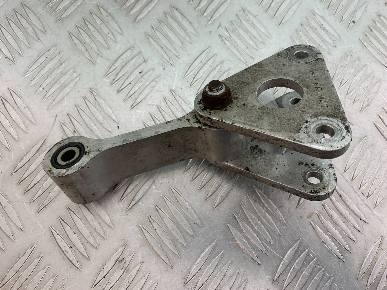 HONDA CBR1100 BLACKBIRD REAR SHOCK LINKAGE  YEAR 1999-2005 (CMB1103)