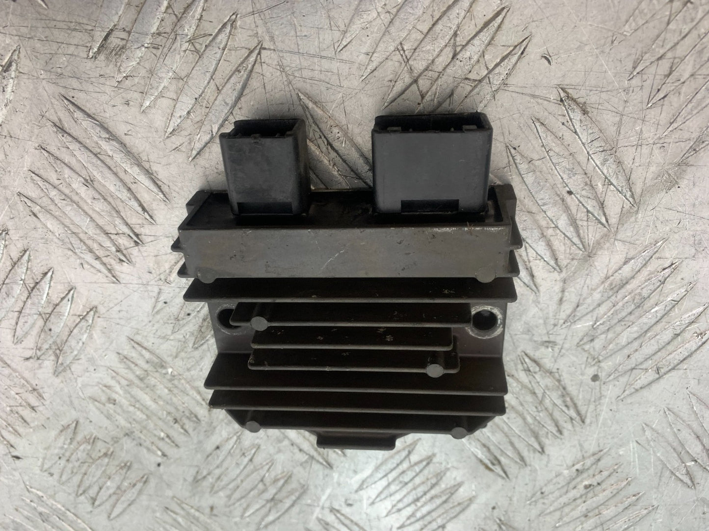 HONDA CBF600 CBF 600 REGULATOR   YEAR 2004-07  (CMB1305)