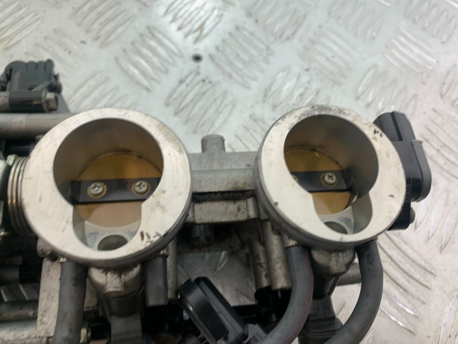 KAWASAKI Z750 Z 750 THROTTLE BODIES  YEAR 2004-2006  (CMB1104)
