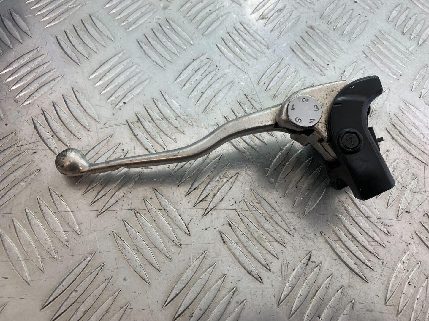 KAWASAKI Z650 ER650 KNFAN CLUTCH LEVER & BRACKET   YEAR 2022-2024 (CMB1112)