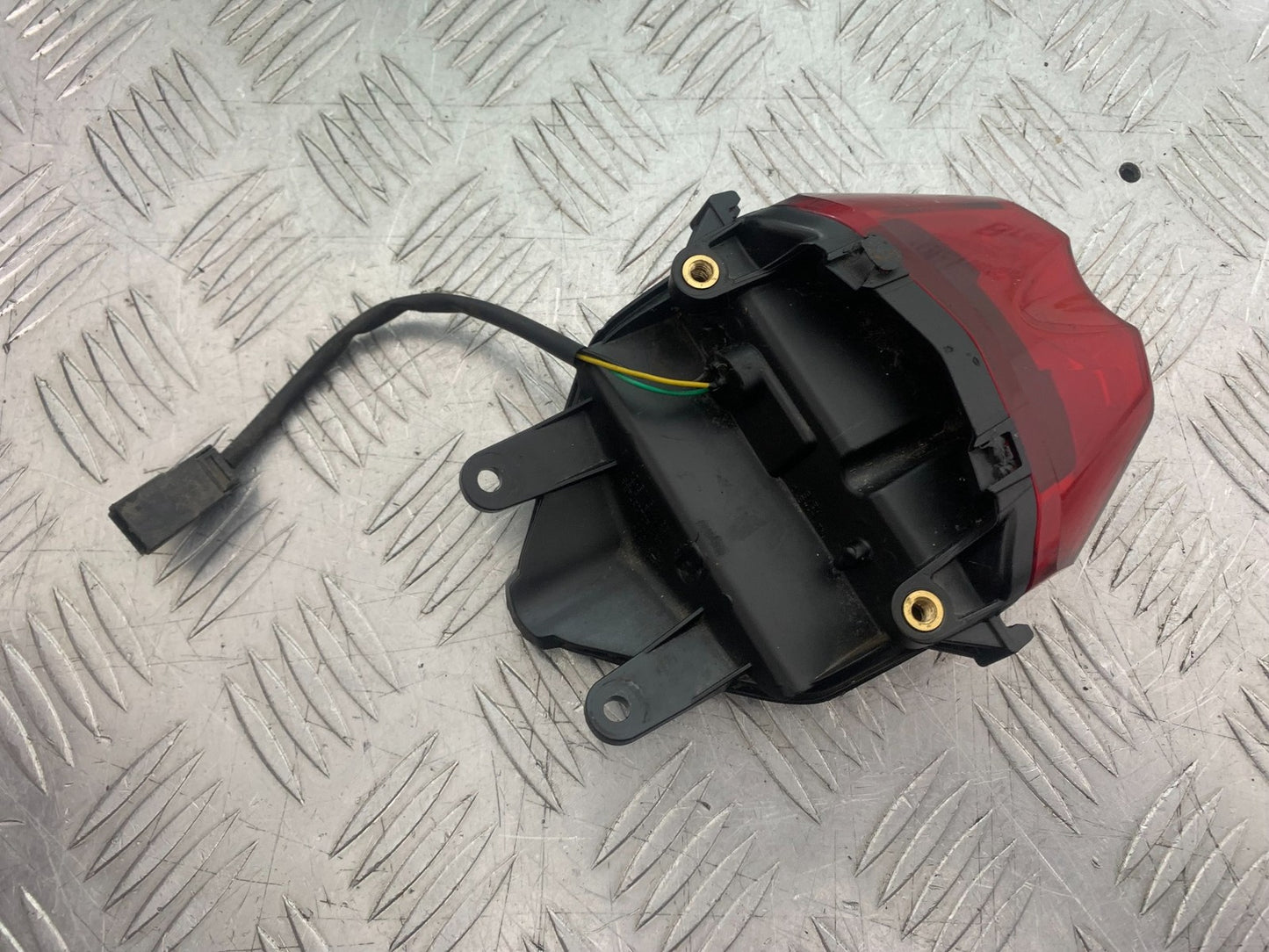 TRIUMPH 675 STREET TRIPLE RX REAR LIGHT   2015- 2017 (CMB1299)