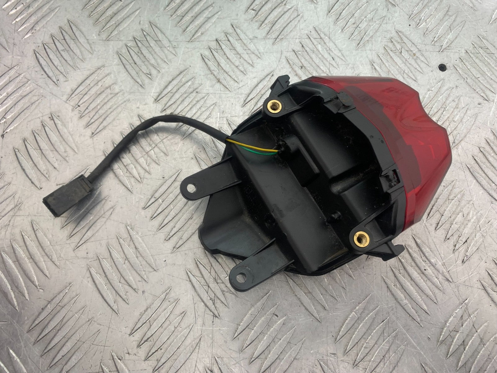 TRIUMPH 675 STREET TRIPLE RX REAR LIGHT   2015- 2017 (CMB1299)