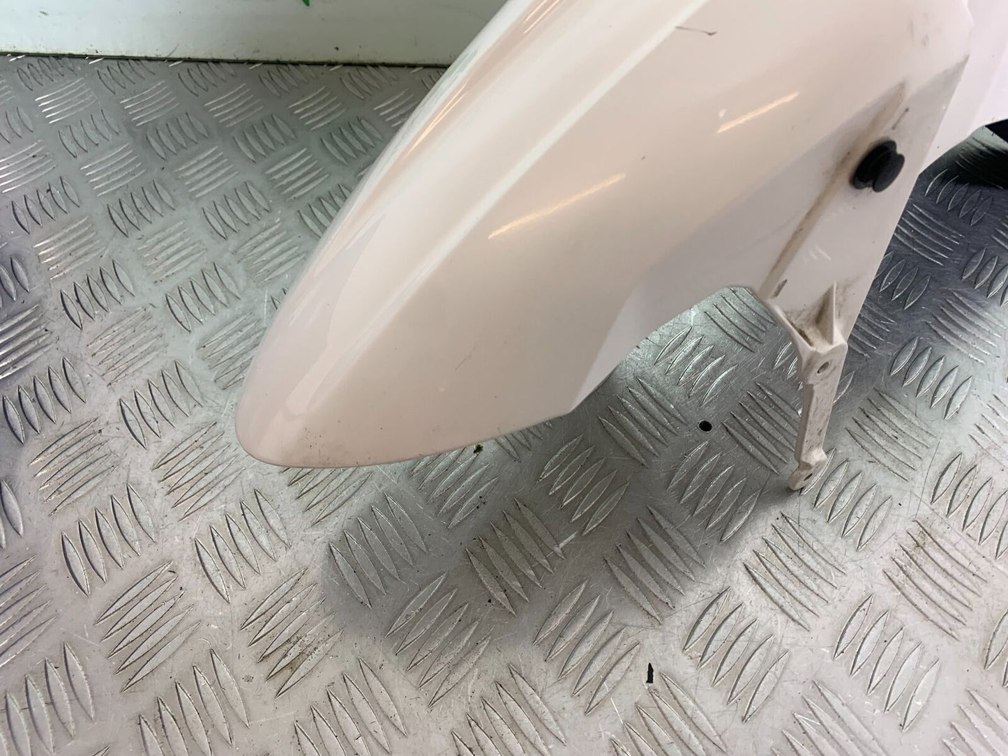 TRIUMPH TIGER 800 FRONT MUDGUARD   YEAR 2011-2014 (CMB1113)