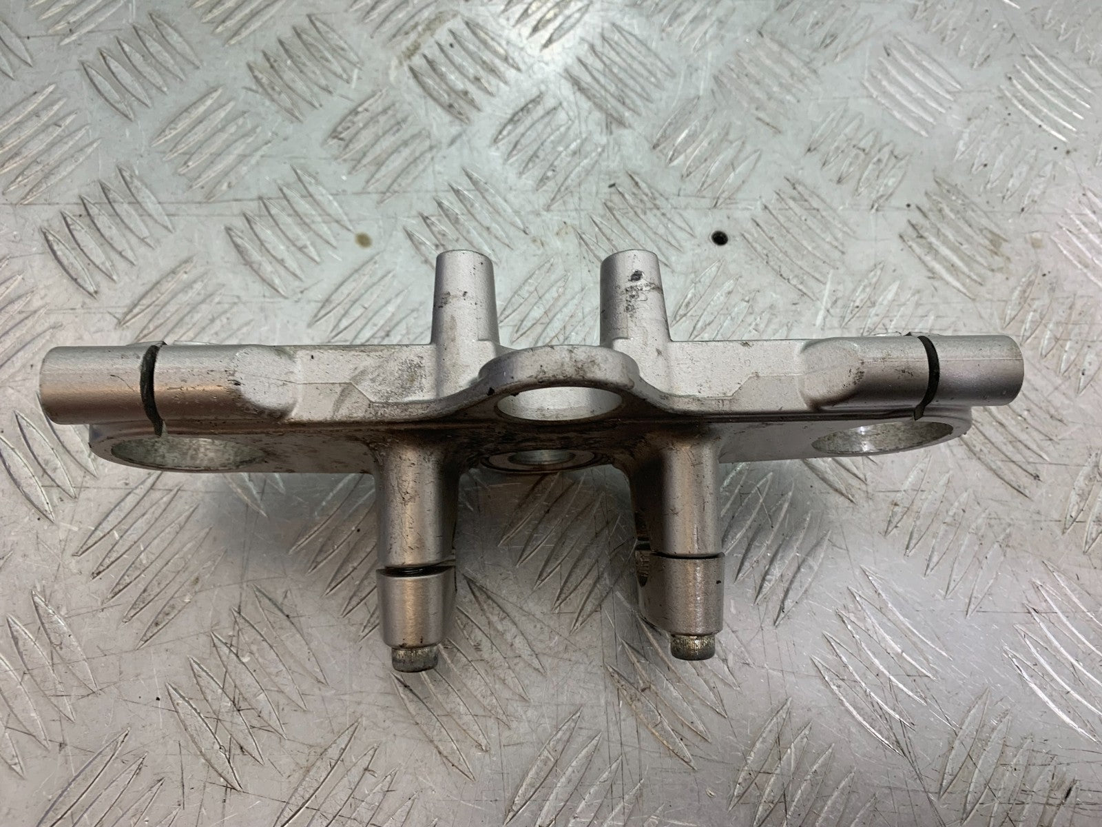 SUZUKI GSF600 GSF 600 BANDIT TOP YOKE   2000-2004 (CMB1269)
