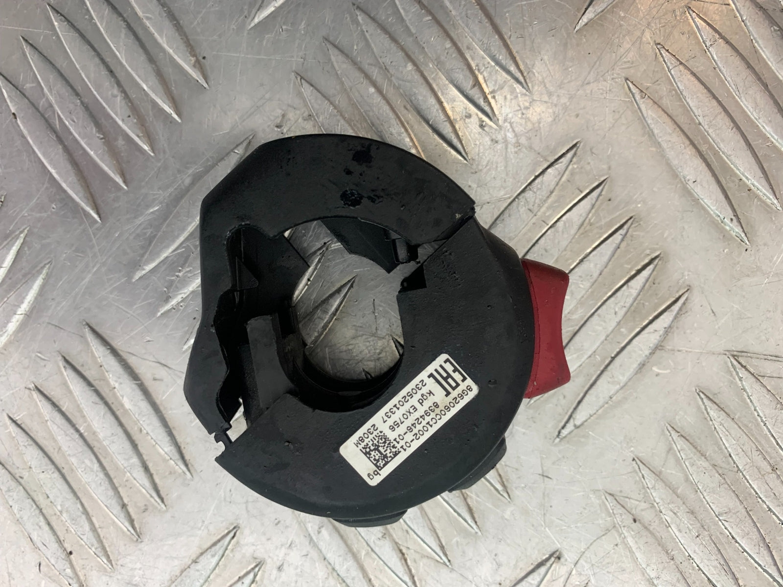 BMW M1000 R RIGHT SWITCH GEAR   YEAR 2023-2024 (CMB1140)