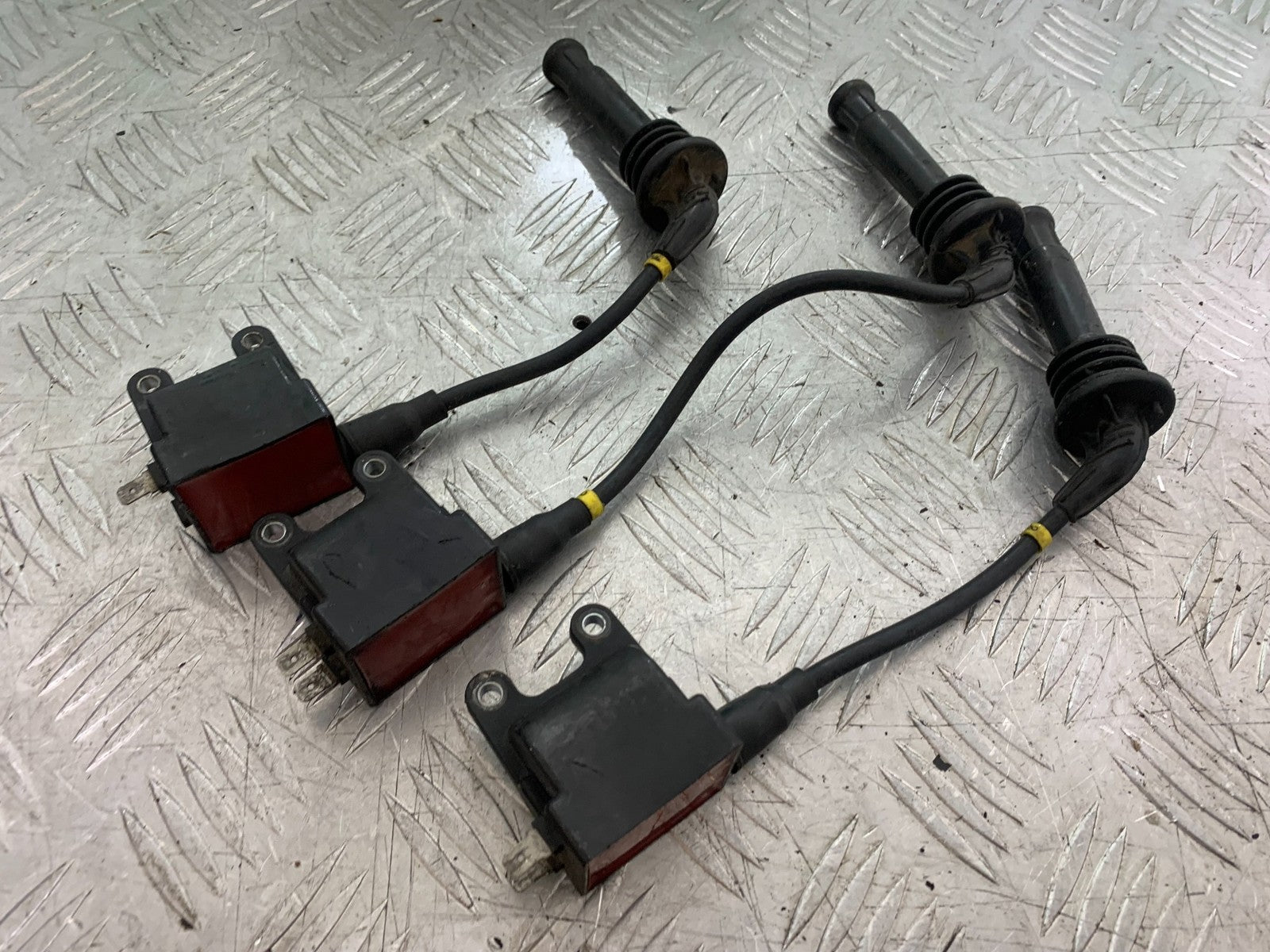 TRIUMPH TROPHY 900 COILS YEAR 1991-95 (CMB1251)