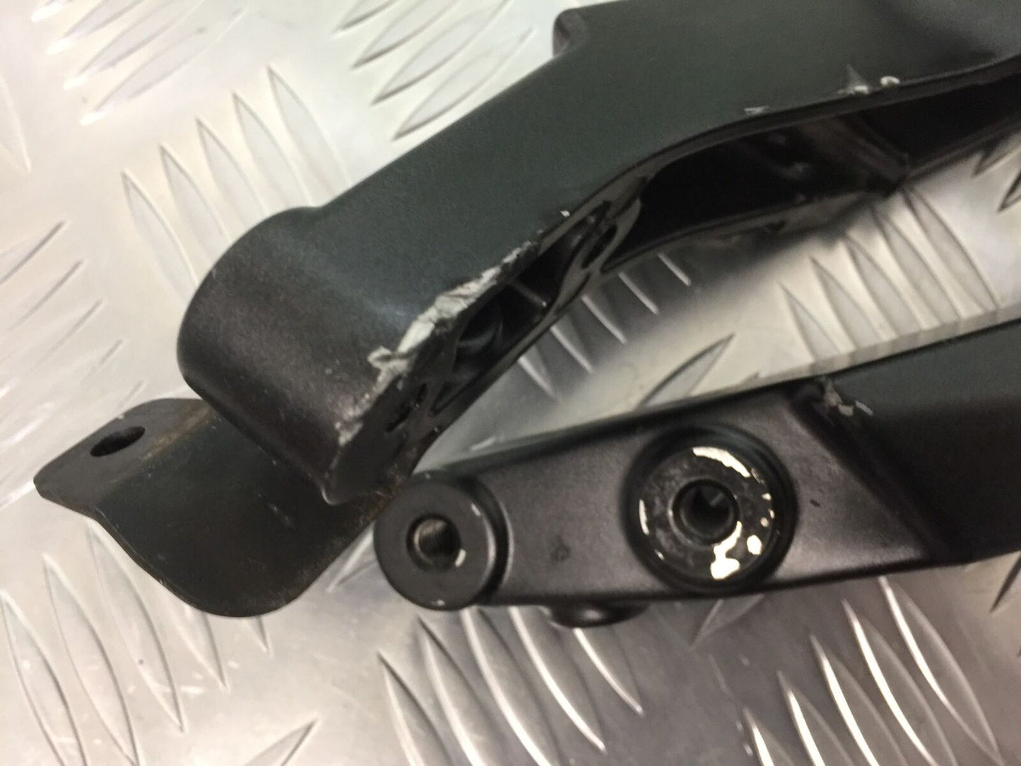 KAWASAKI Z1000 Z 1000 ENGINE MOUNTS  YEAR 2007-2009  (STOCK 927)