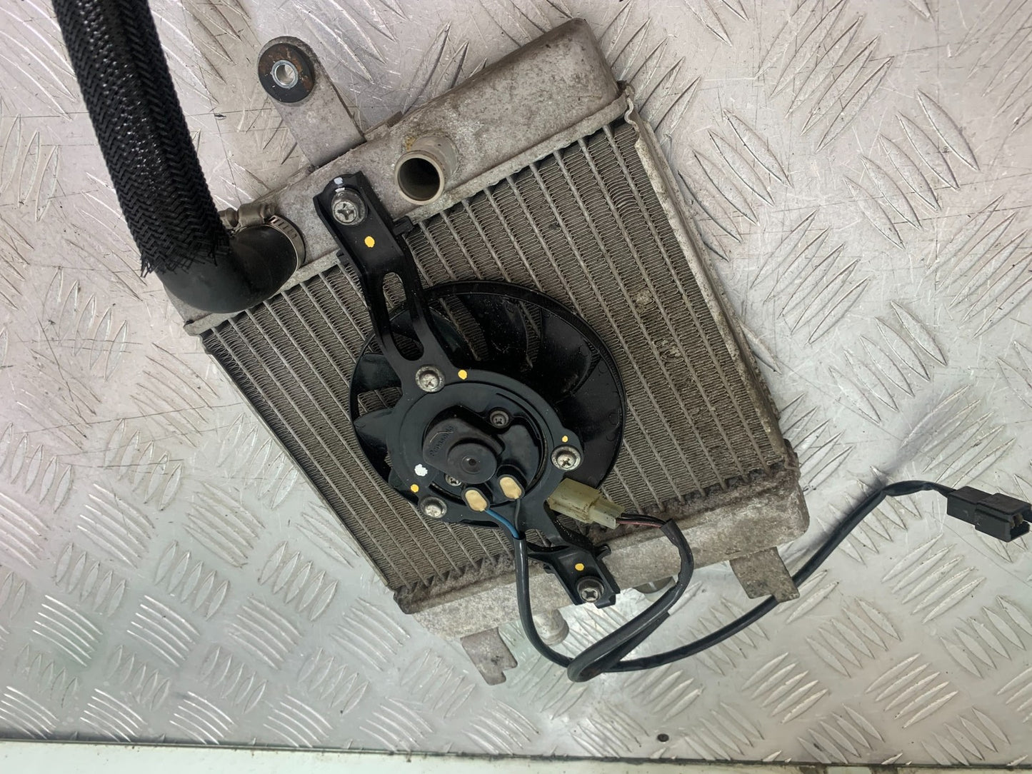 SUZUKI AN 200 UH 200 RADIATOR AND FAN  YEAR 2007-2009 (CMB1256)