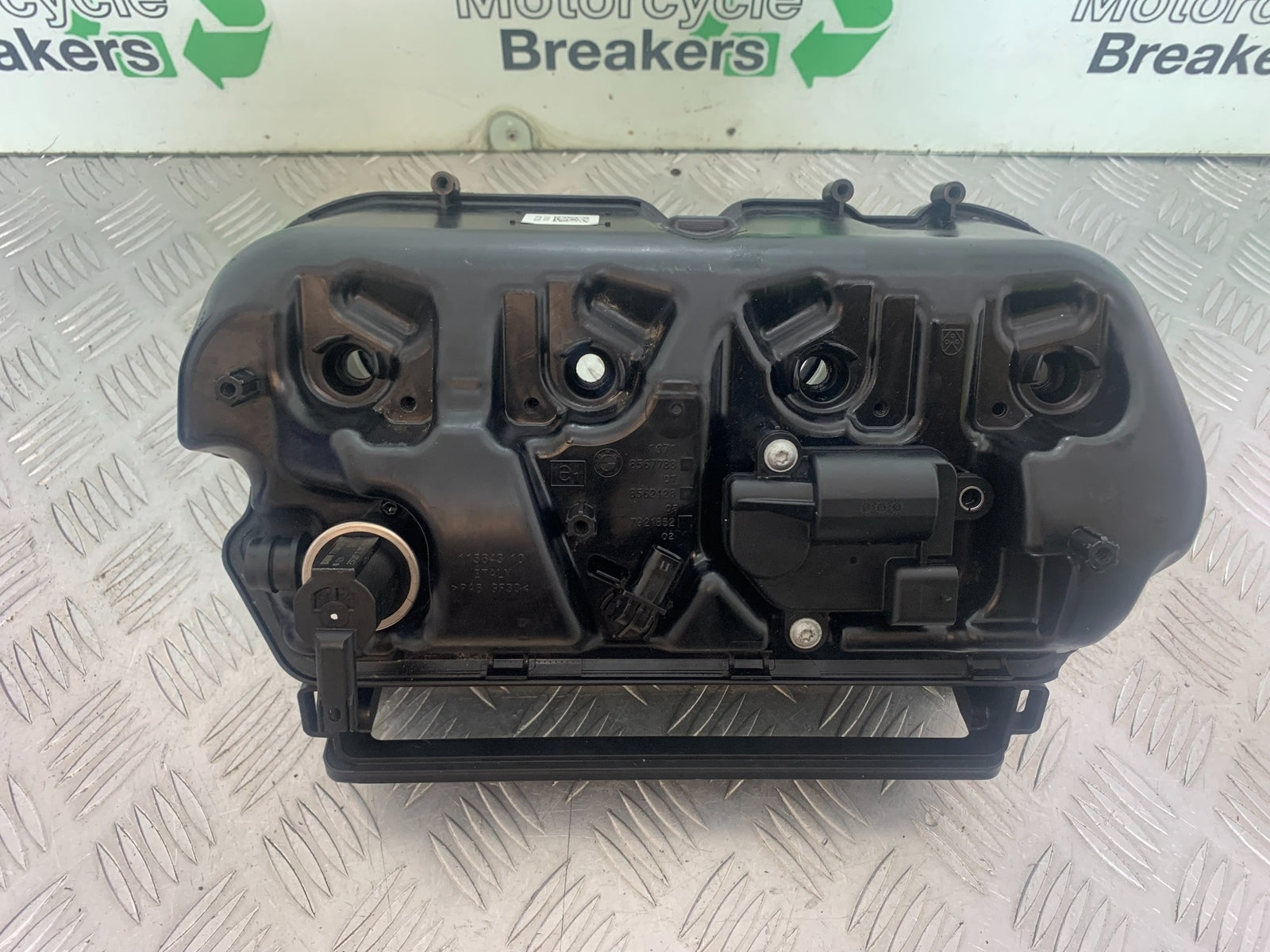 BMW M1000 R AIRBOX   YEAR 2023-2024 (CMB1140)