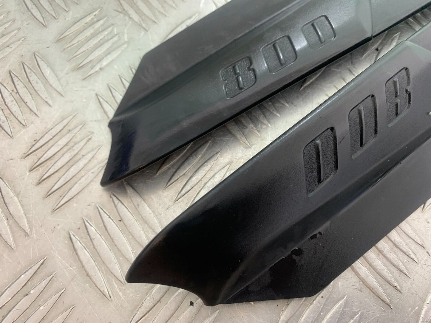 TRIUMPH TIGER 800 FRONT MUDGUARD INFILLS  YEAR 2011-2014 (CMB1113)