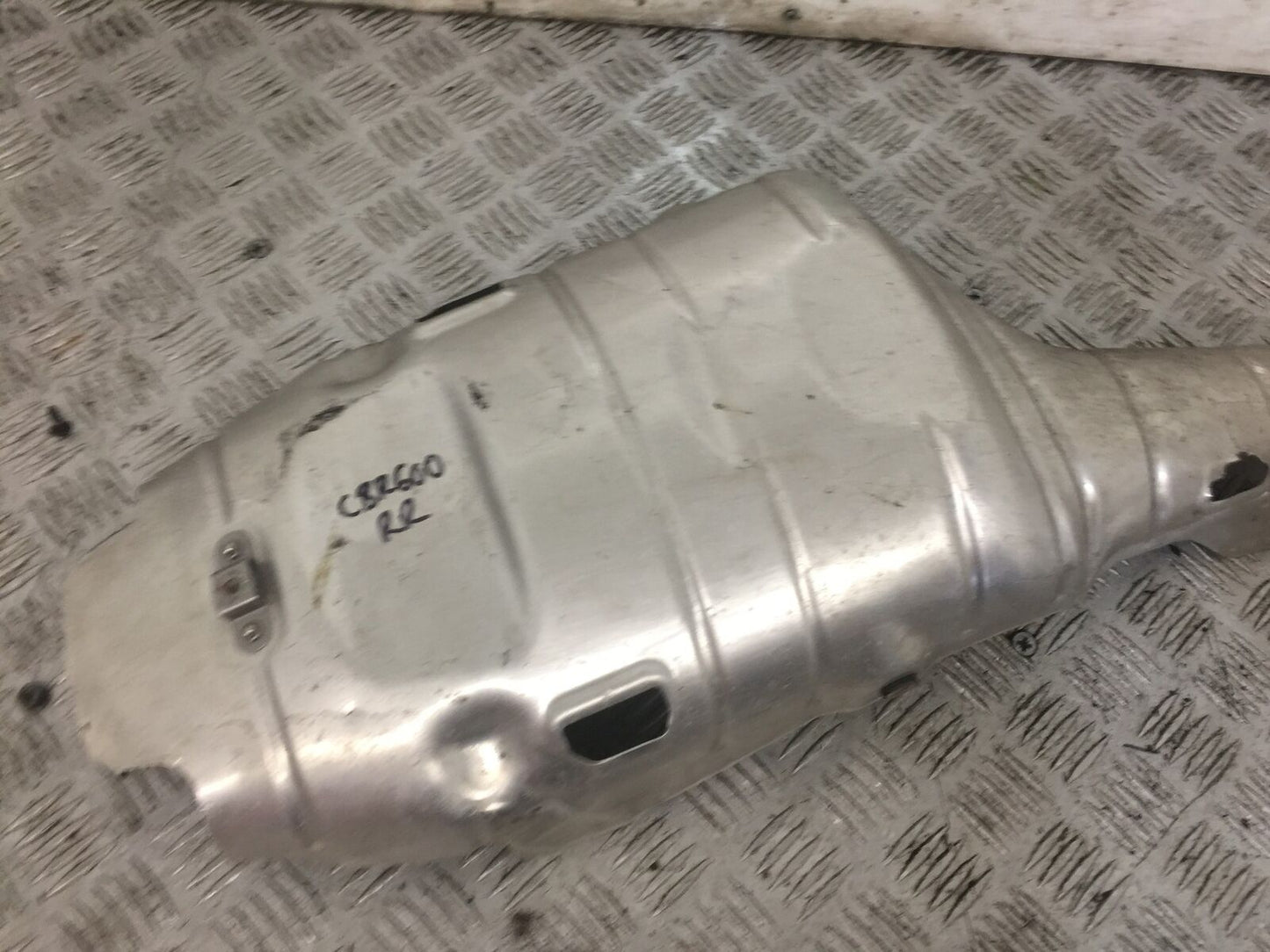 HONDA CBR600 CBR 600 RR SILENCER SHIELD  YEAR 2009-2012 (STOCK 804)