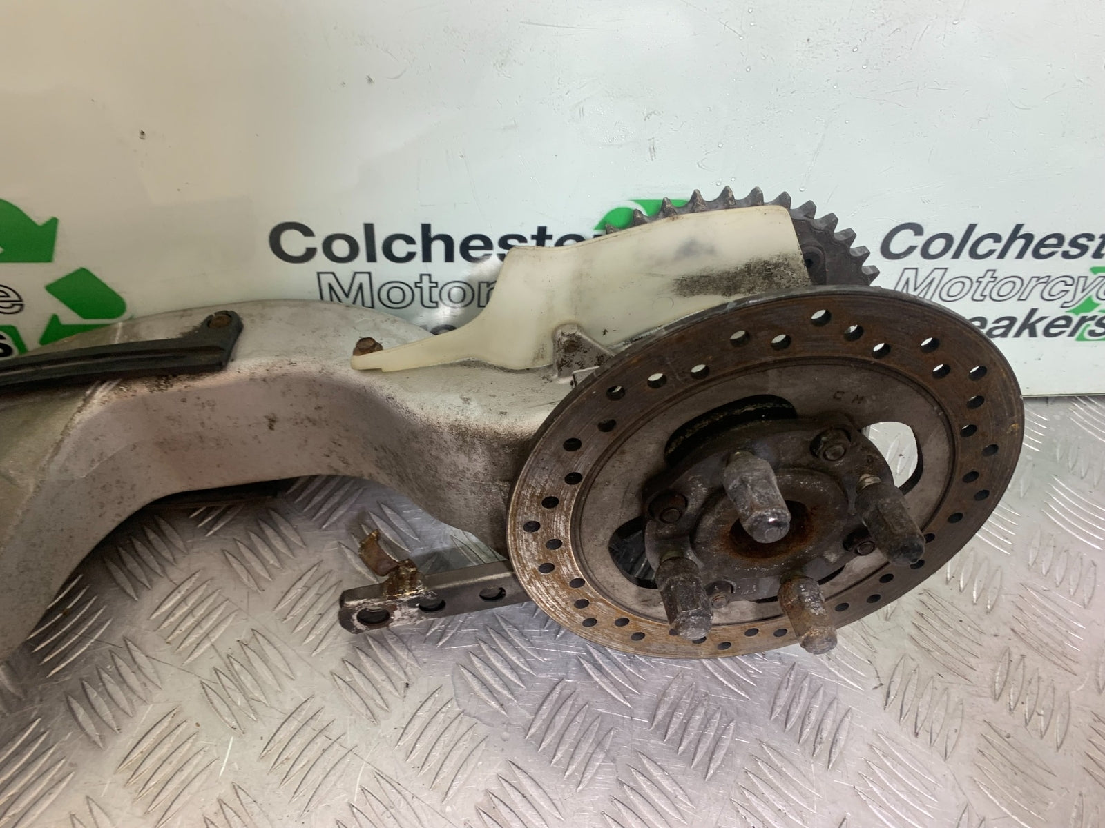 HONDA VFR750 VFR 750 SWINGARM   YEAR 1994-1997 (CMB1156)