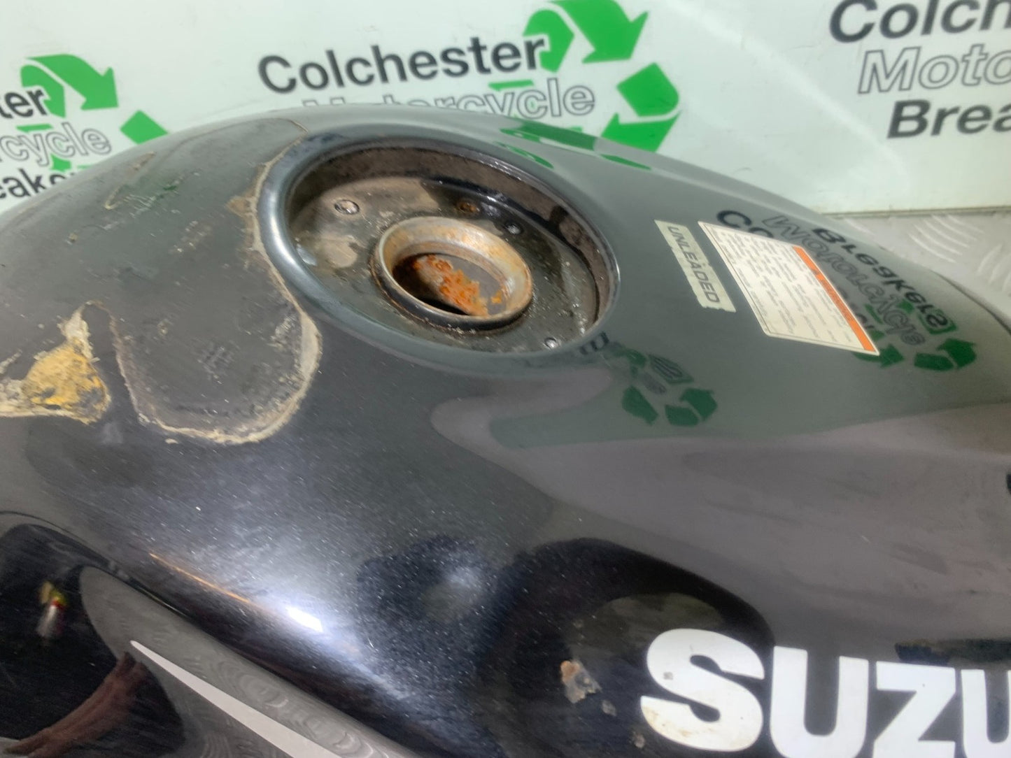 SUZUKI GS500 GS 500 PETROL TANK  YEAR 2001-2008 (CMB1254)