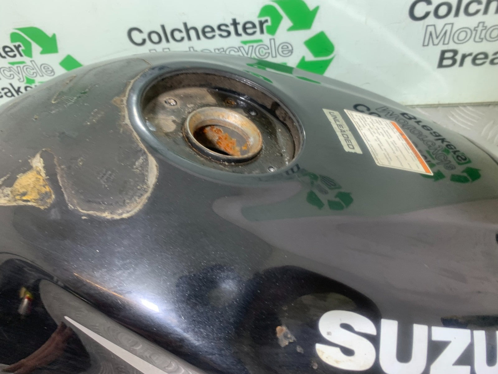 SUZUKI GS500 GS 500 PETROL TANK  YEAR 2001-2008 (CMB1254)