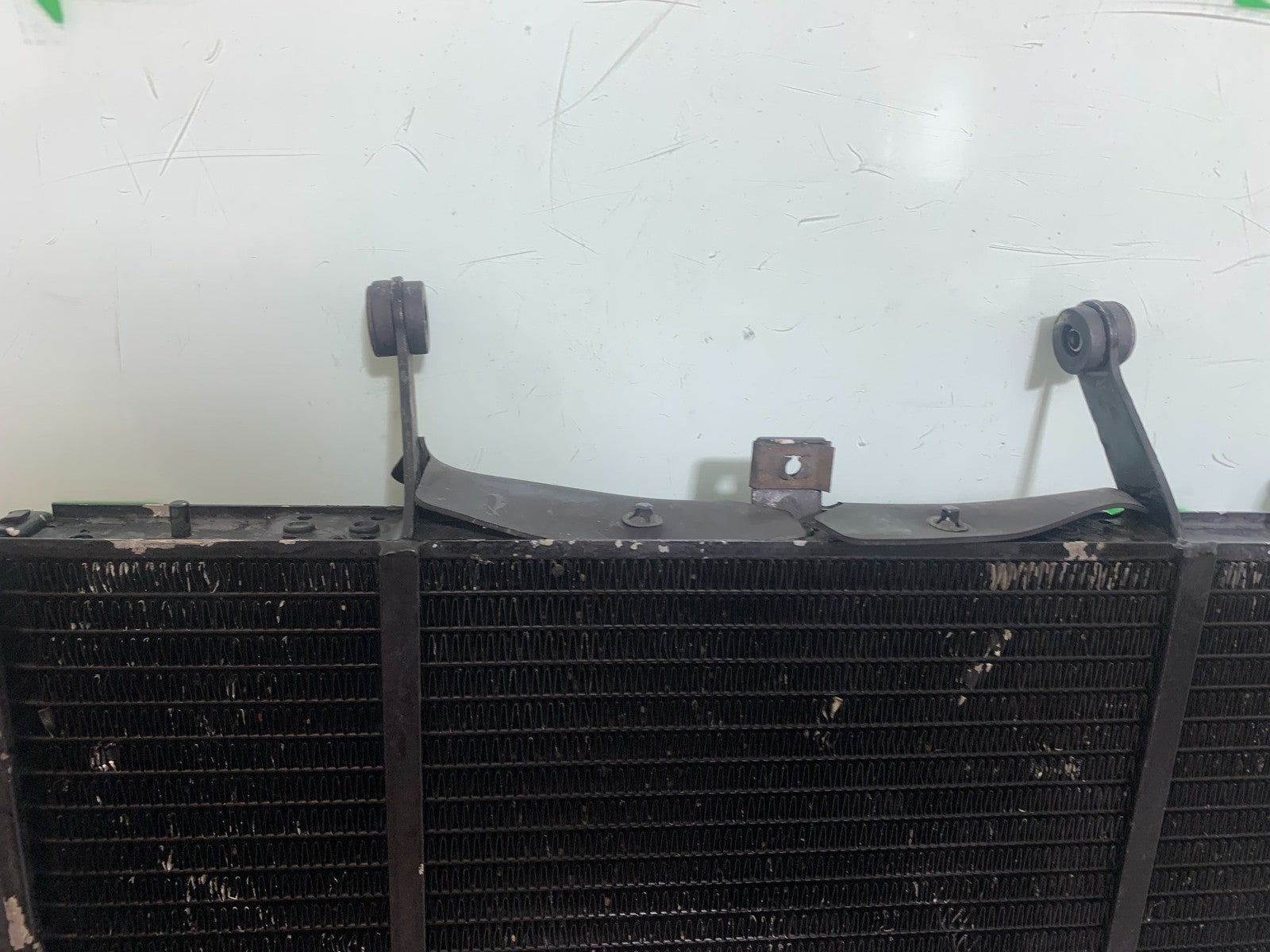 TRIUMPH 955i SPRINT ST RADIATOR   1999-2004 (CMB1176)