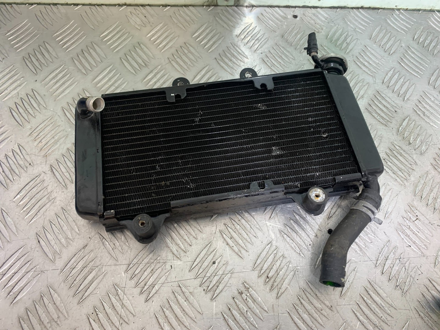 KTM RC125 RC 125 RADIATOR  2014 2017 (CMB1199)
