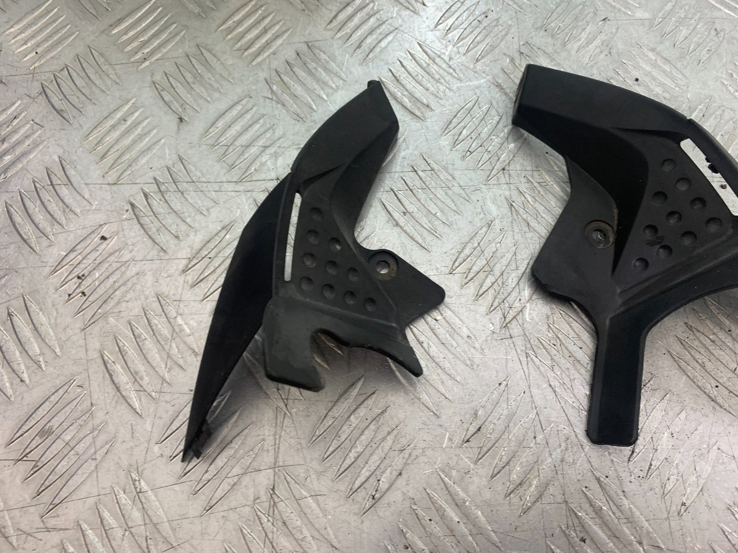 KAWASAKI Z750 Z 750 TOP FAIRING INFILL COVERS   YEAR 2004-2006  (CMB1234)
