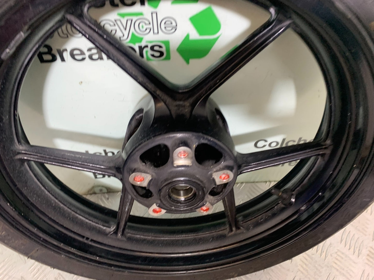 KAWASAKI ZX10R ZX10 R FRONT WHEEL (GOOD TYRE)  2008-2010 (CMB1301)