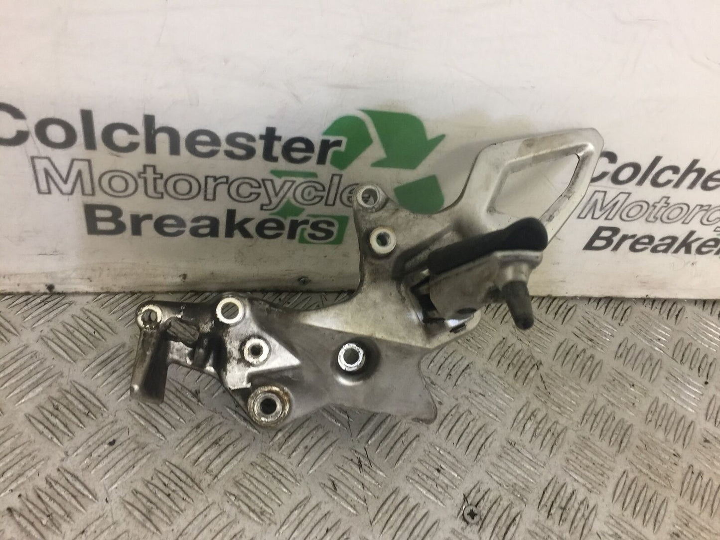 BMW F800 GT FRONT LEFT HANGER YEAR 2013-2017 (STOCK 619)