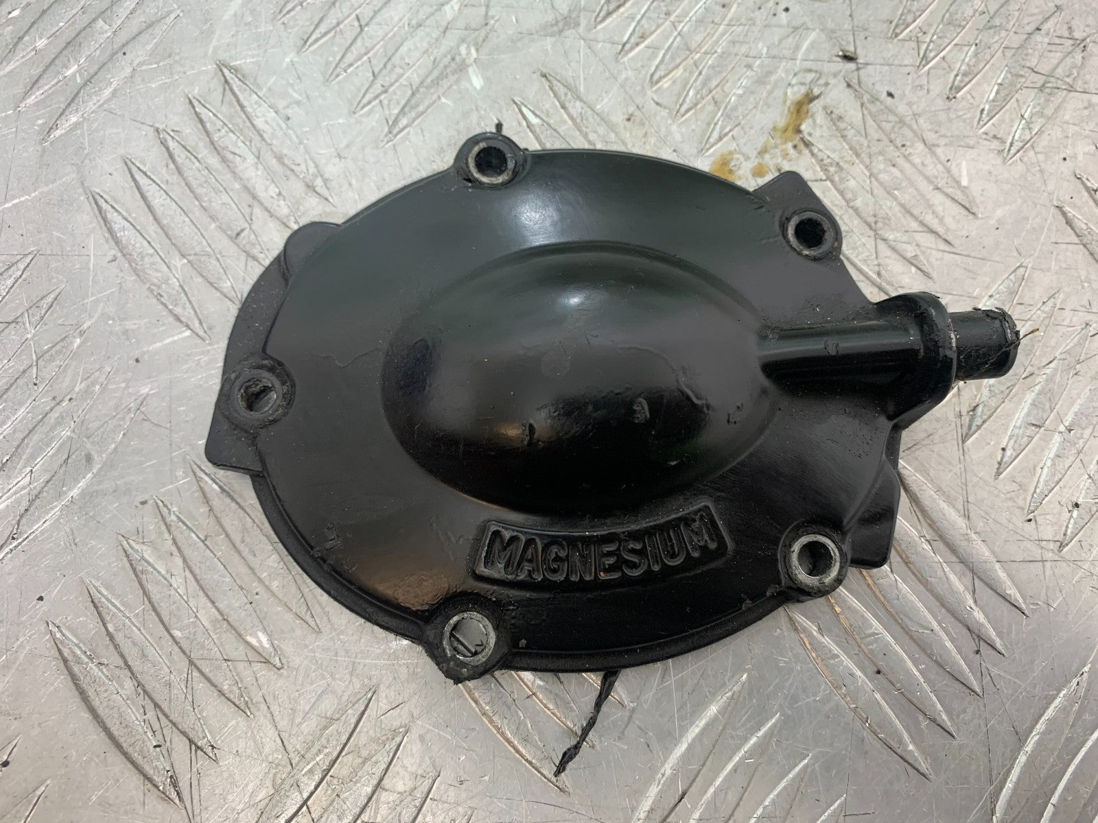 TRIUMPH 955i SPRINT ST ENGINE COVER YEAR 1999-2004