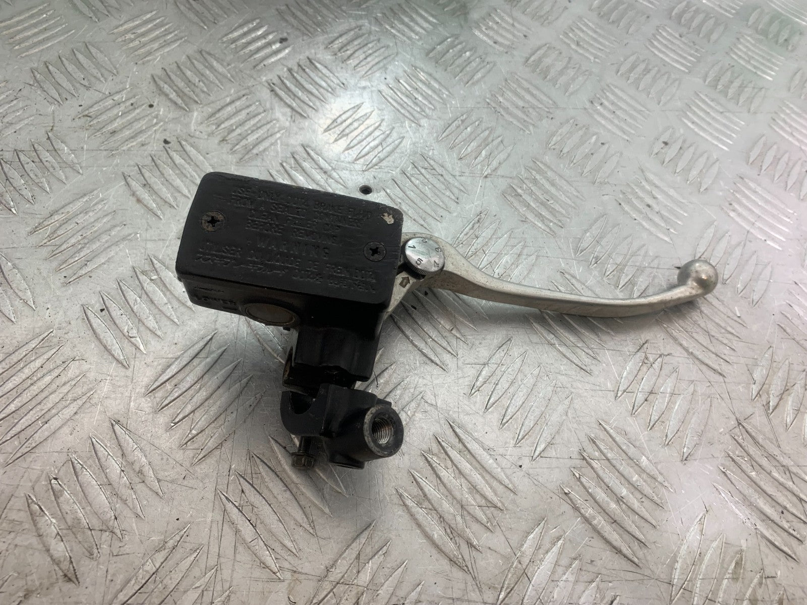 SUZUKI GS500 GS 500 FRONT BRAKE MASTER CYLINDER    YEAR 2001-2008 (CMB1254)