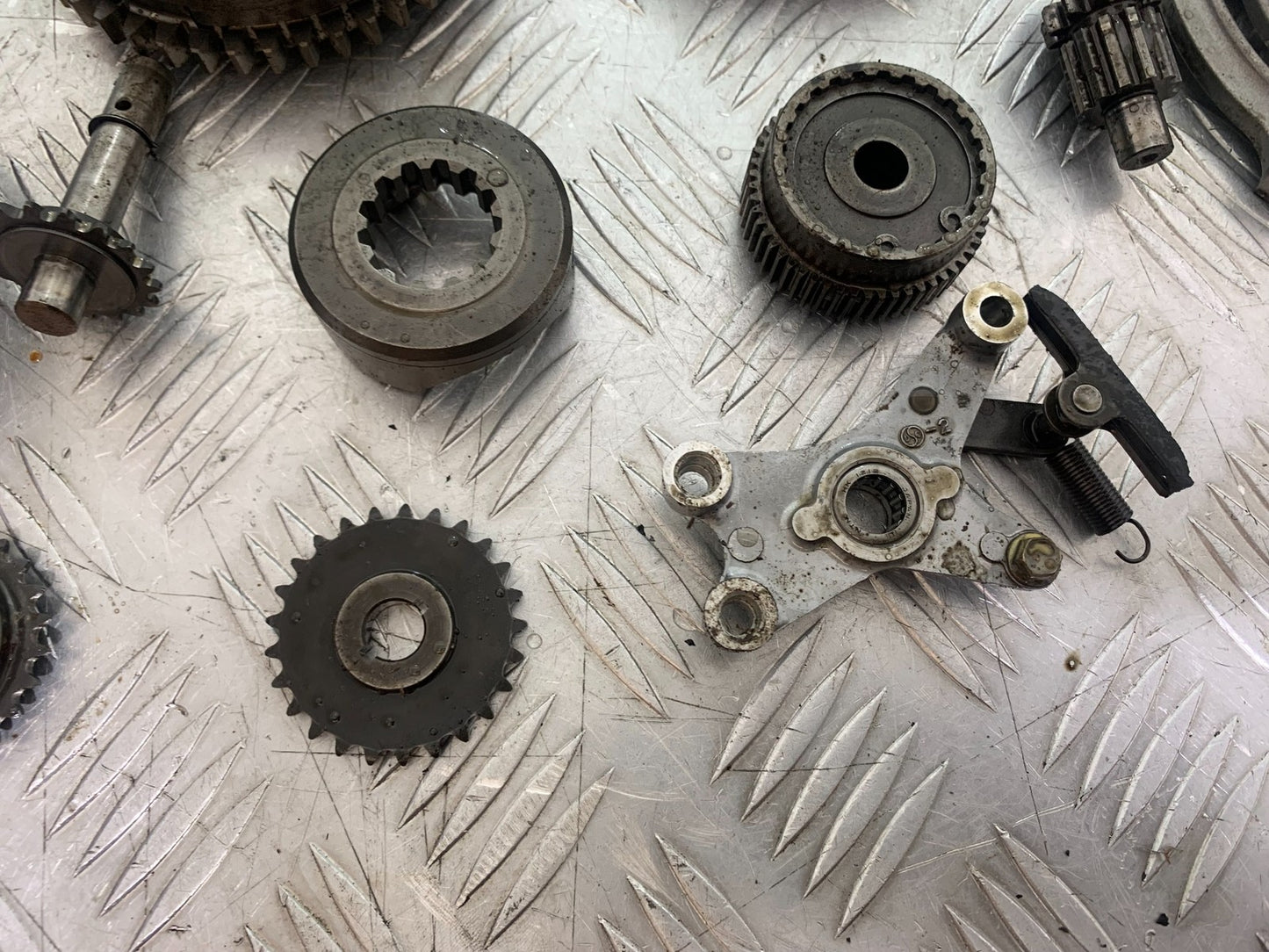 KAWASAKI VN1500 CLASSIC ENGINE GEARS  YEAR 1999 -2006 (CMB1166)