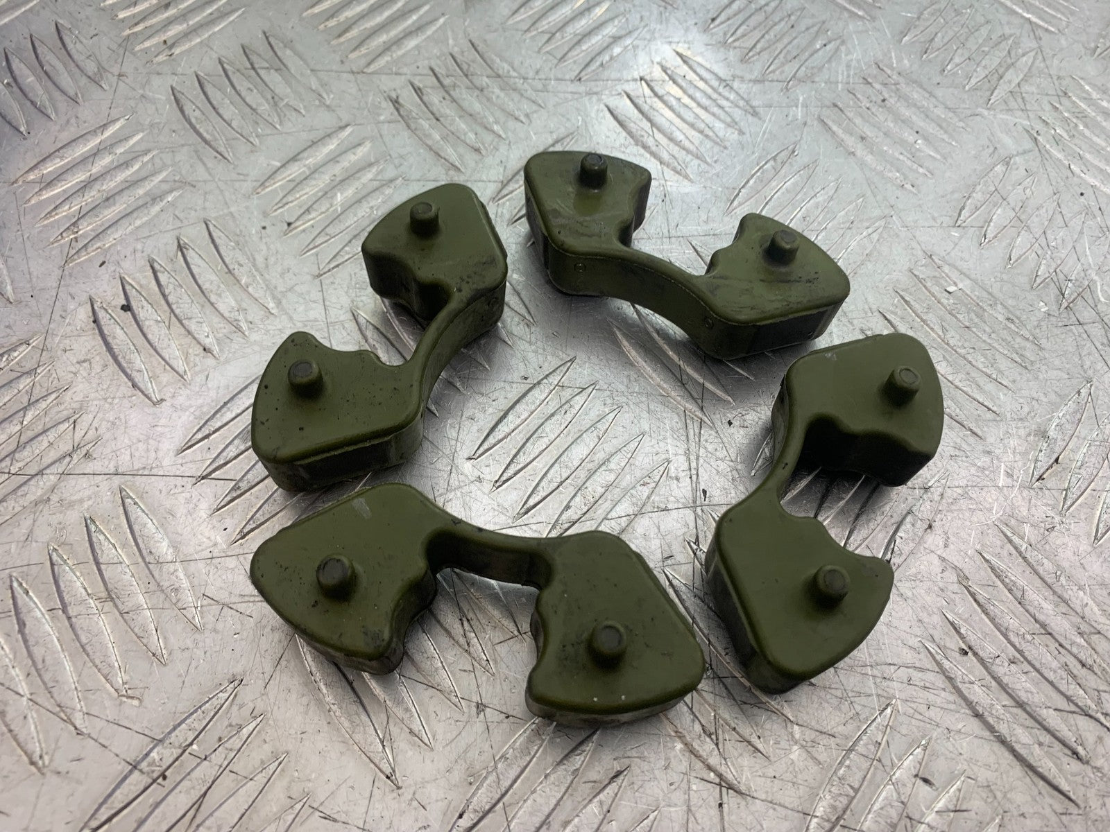 KAWASAKI Z750 Z 750 CUSH DRIVE RUBBERS   YEAR 2004-2006  (CMB1234)