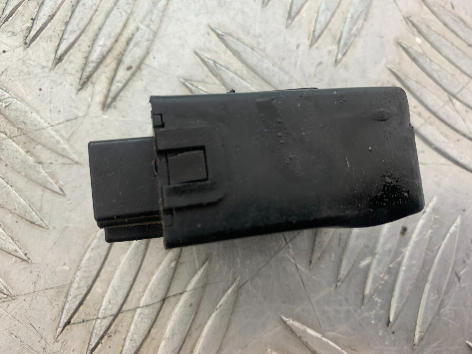 KAWASAKI VN1500 CLASSIC INDICATOR RELAY  YEAR 1999 -2006 (CMB1166)
