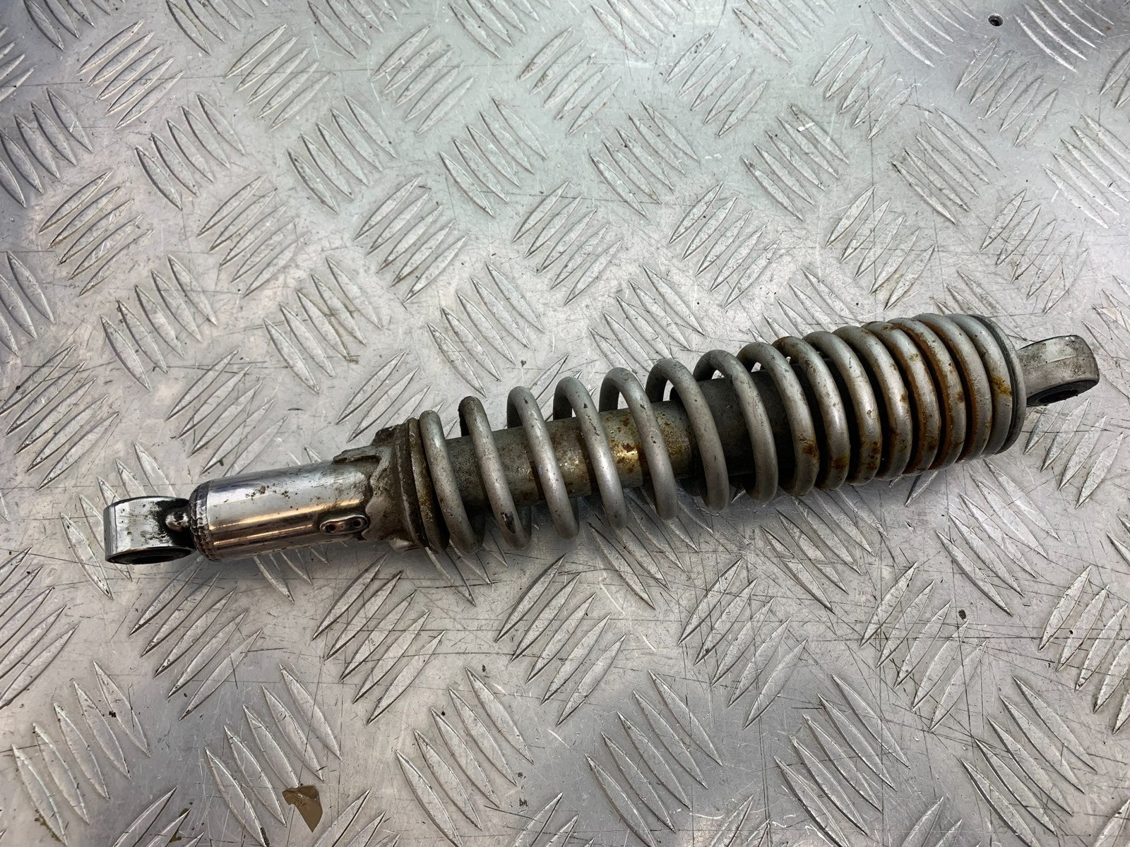 YAMAHA YBR125 CUSTOM 1 X REAR SHOCK YEAR 2008-2016 (CMB1192)