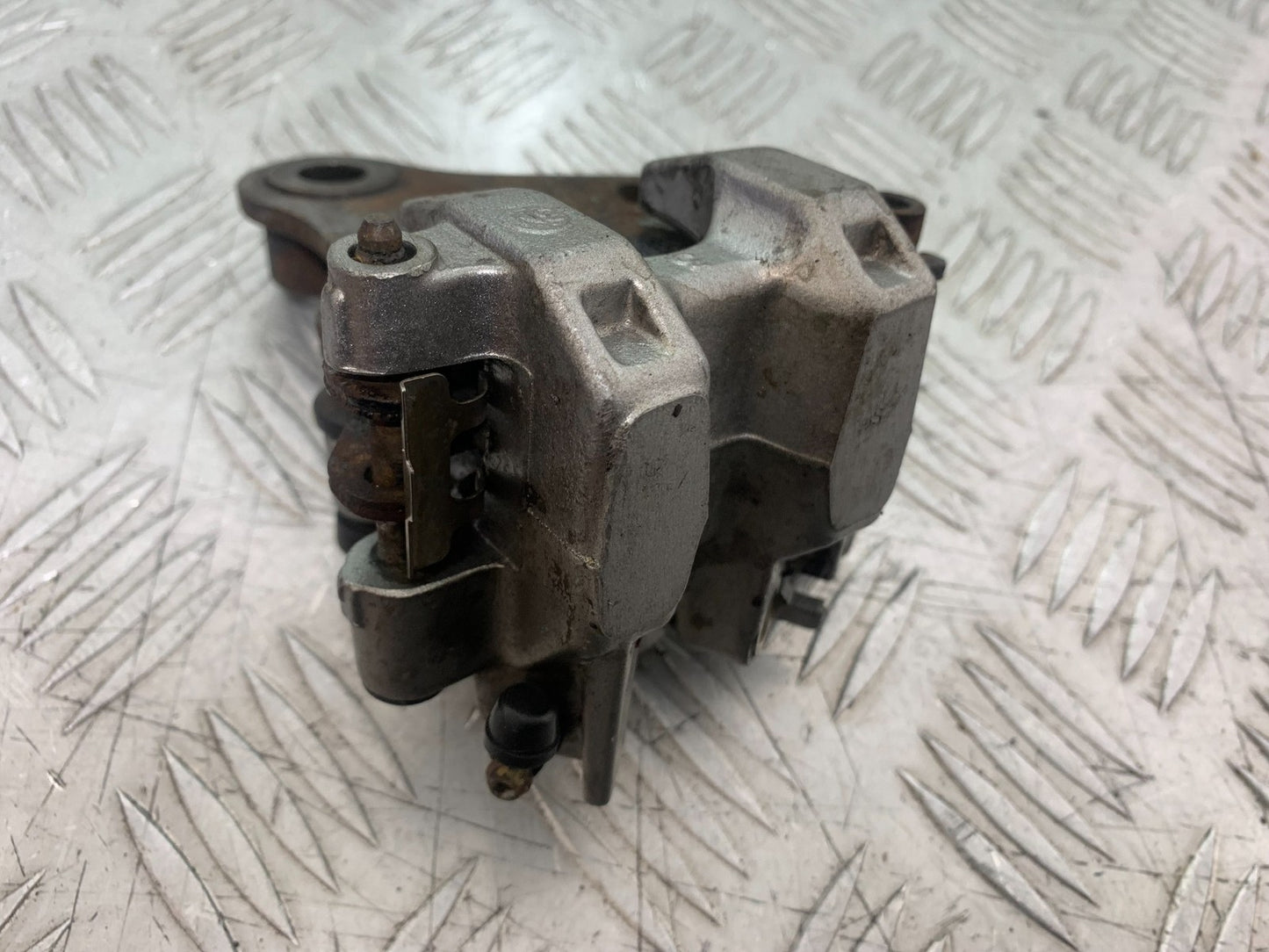 HONDA XL125 VARADERO REAR BRAKE CALIPER  YEAR 2001-2006  (CMB1210)