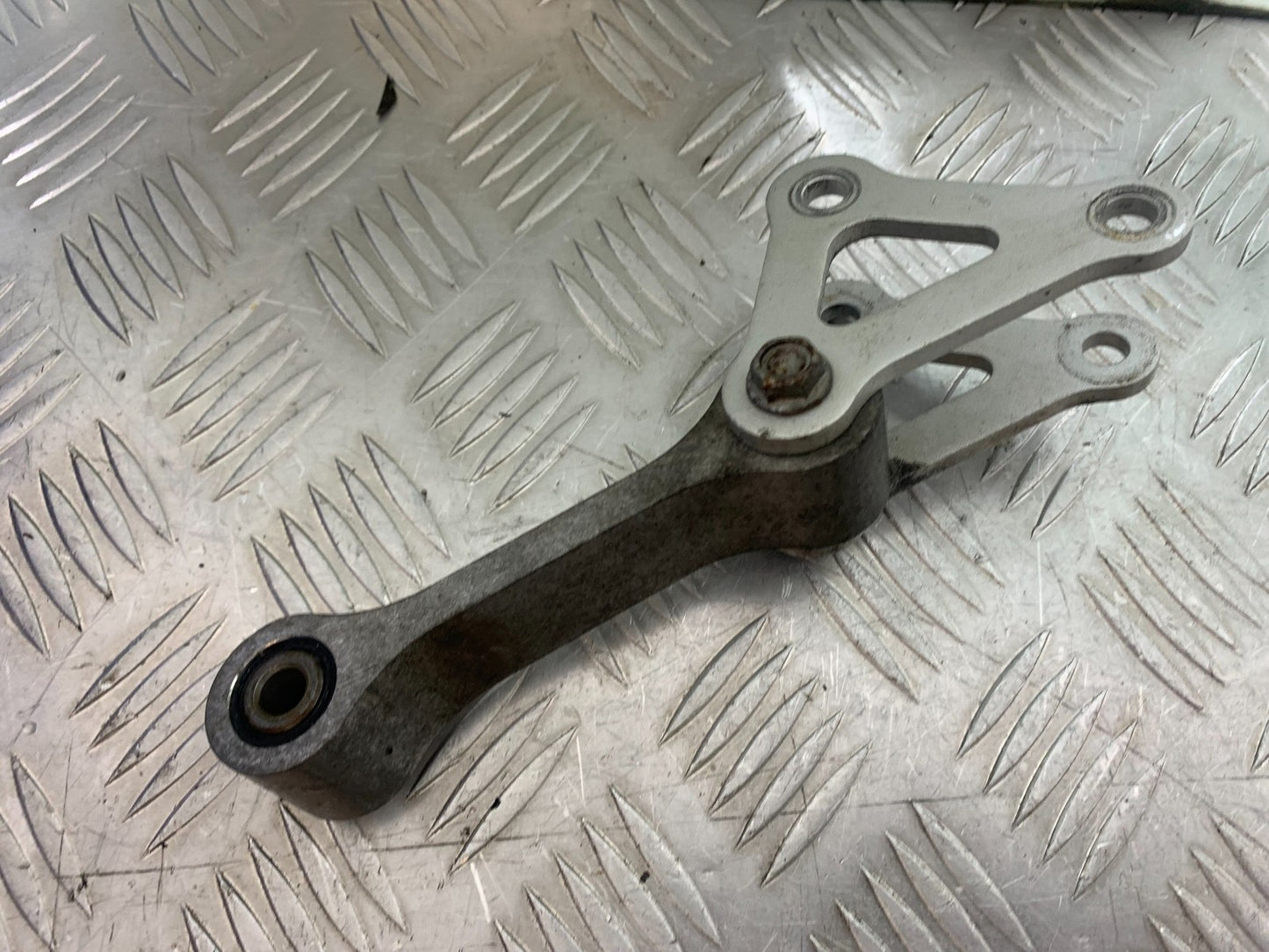 APRILIA TUONO 1000 V4 REAR SHOCK LINKAGE  YEAR 2013-2014  (CMB1239)