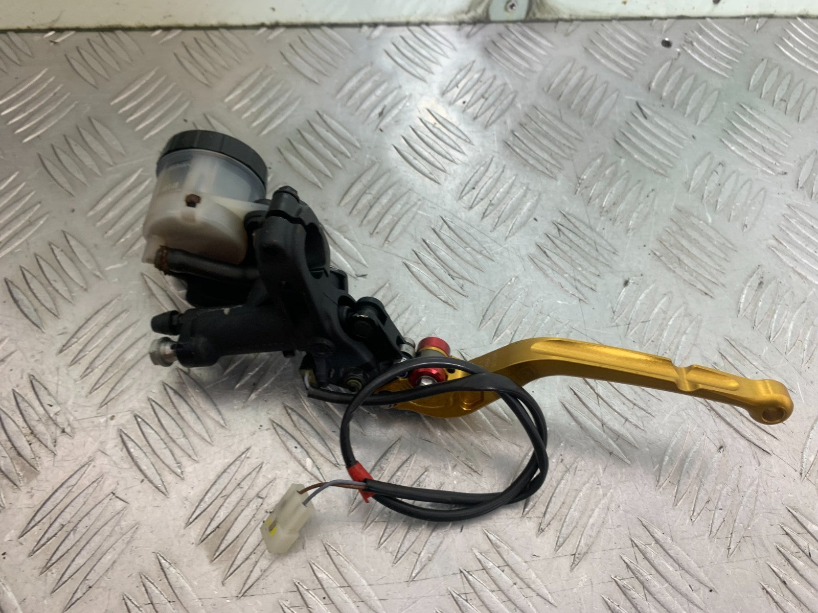 APRILIA TUONO 1000 V4R FRONT MASTER CYLINDER   YEAR 2011-13  (CMB1331)