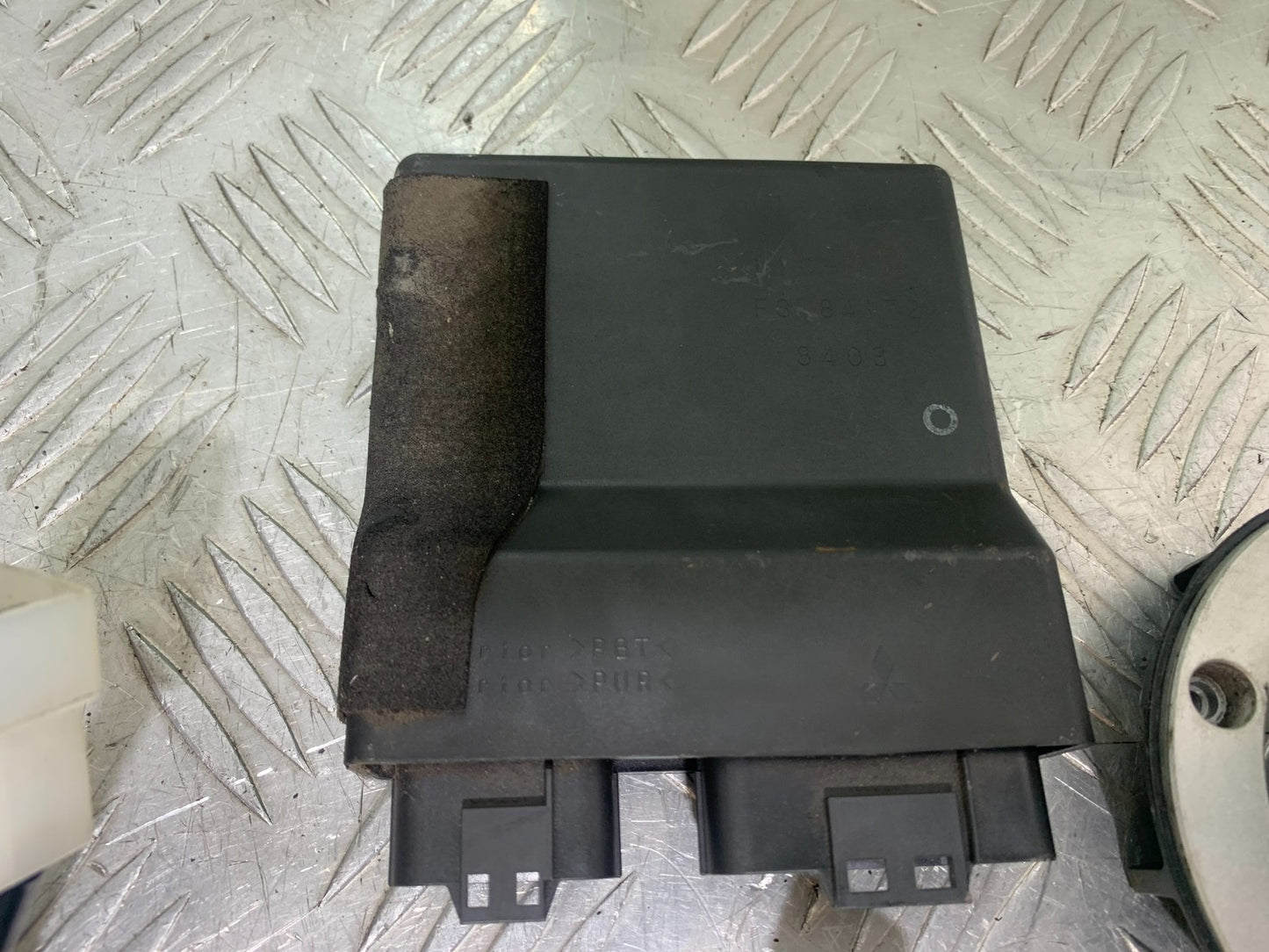 YAMAHA XVS 1300 MIDNIGHT STAR ECU LOCKS KEY  YEAR 2007-16 (CMB1200)