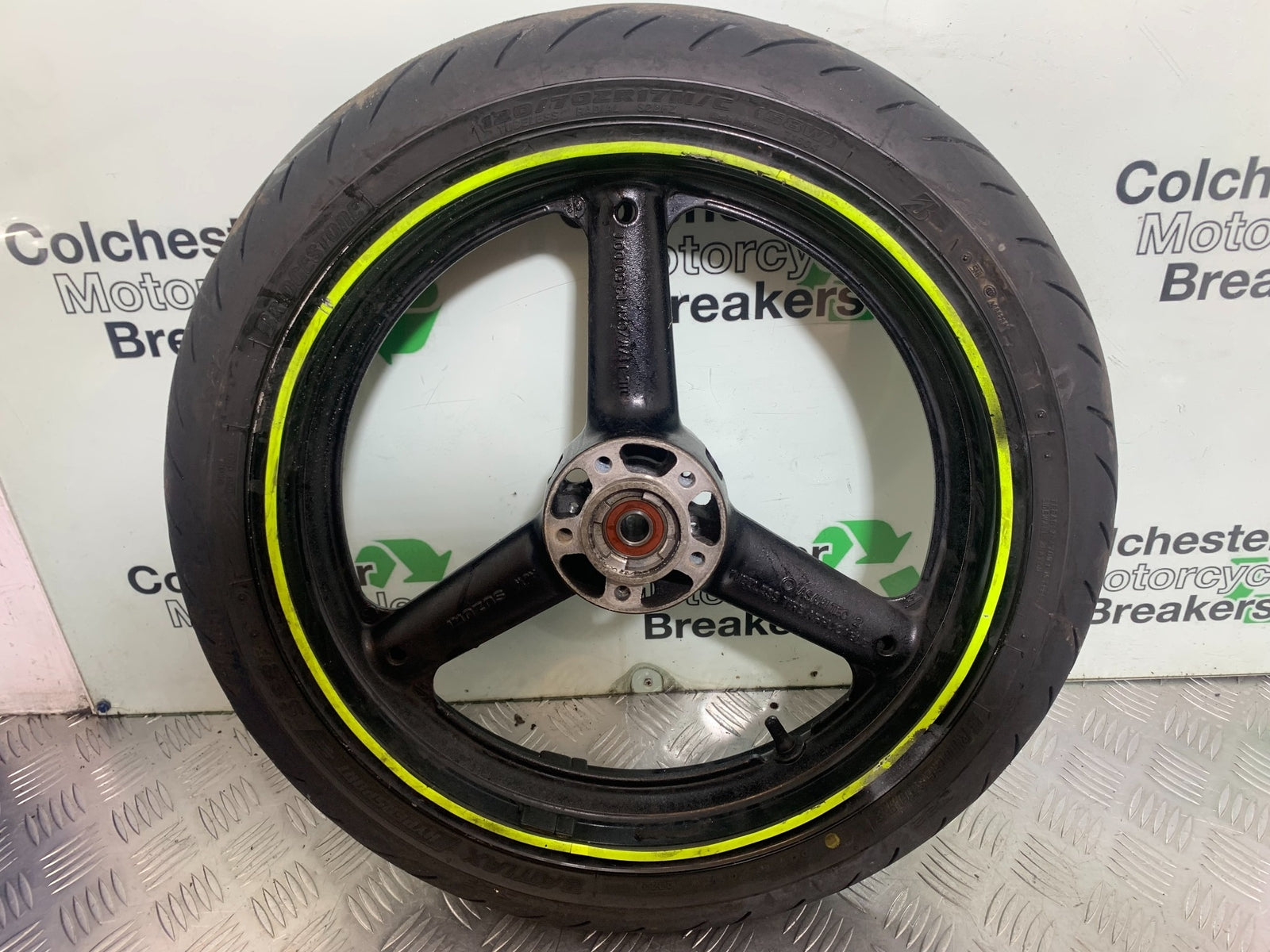 SUZUKI GSF600 GSF 600 BANDIT FRONT WHEEL  YEAR 2001-2003 (CMB1157)