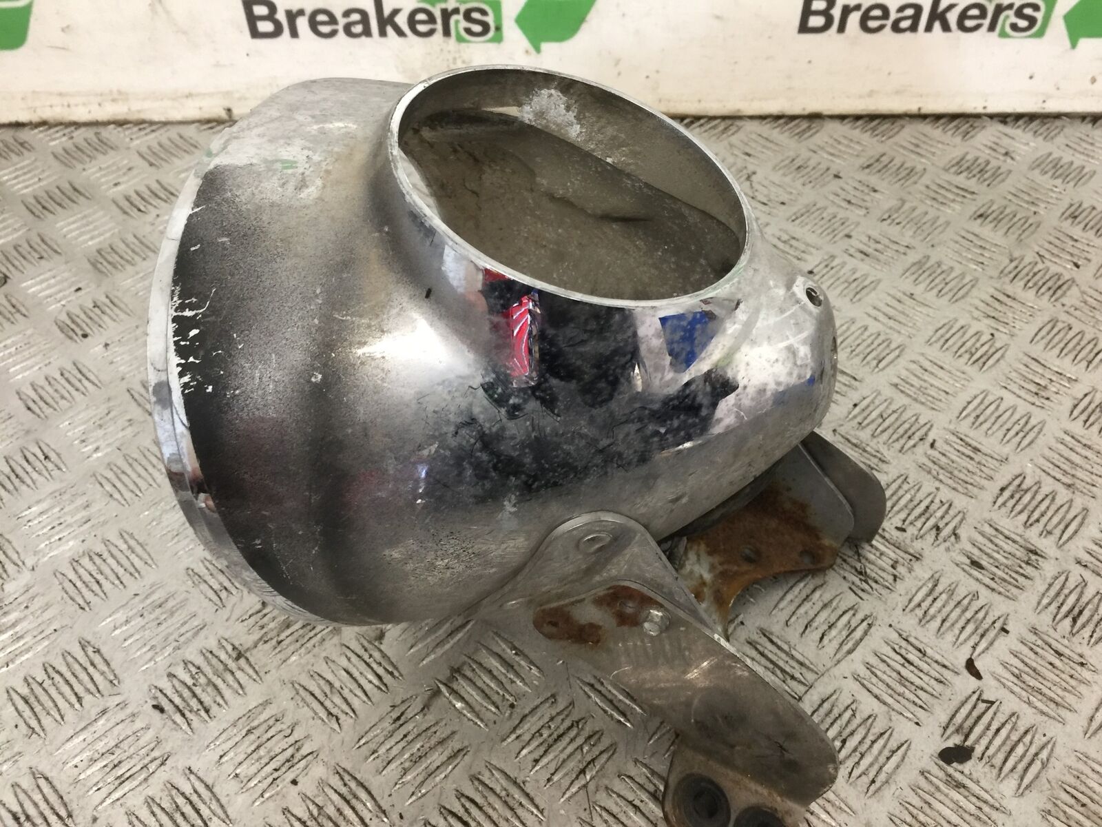 VICTORY V92 C HEADLIGHT BACKING  YEAR 2004 (STOCK 765)