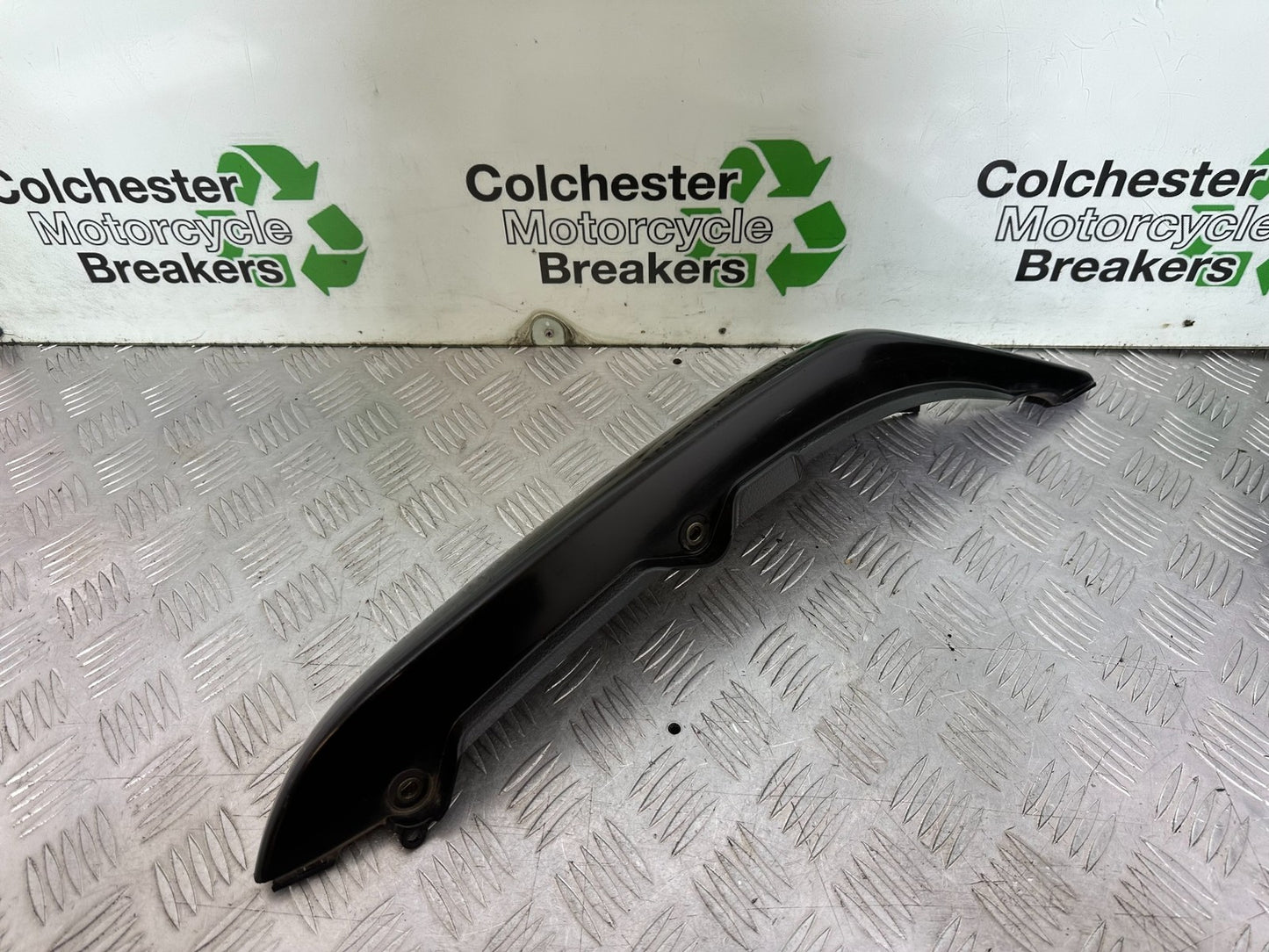 KAWASAKI ER6 F ER6F LEFT SEAT PANEL YEAR 2005-2008 (CMB1178)