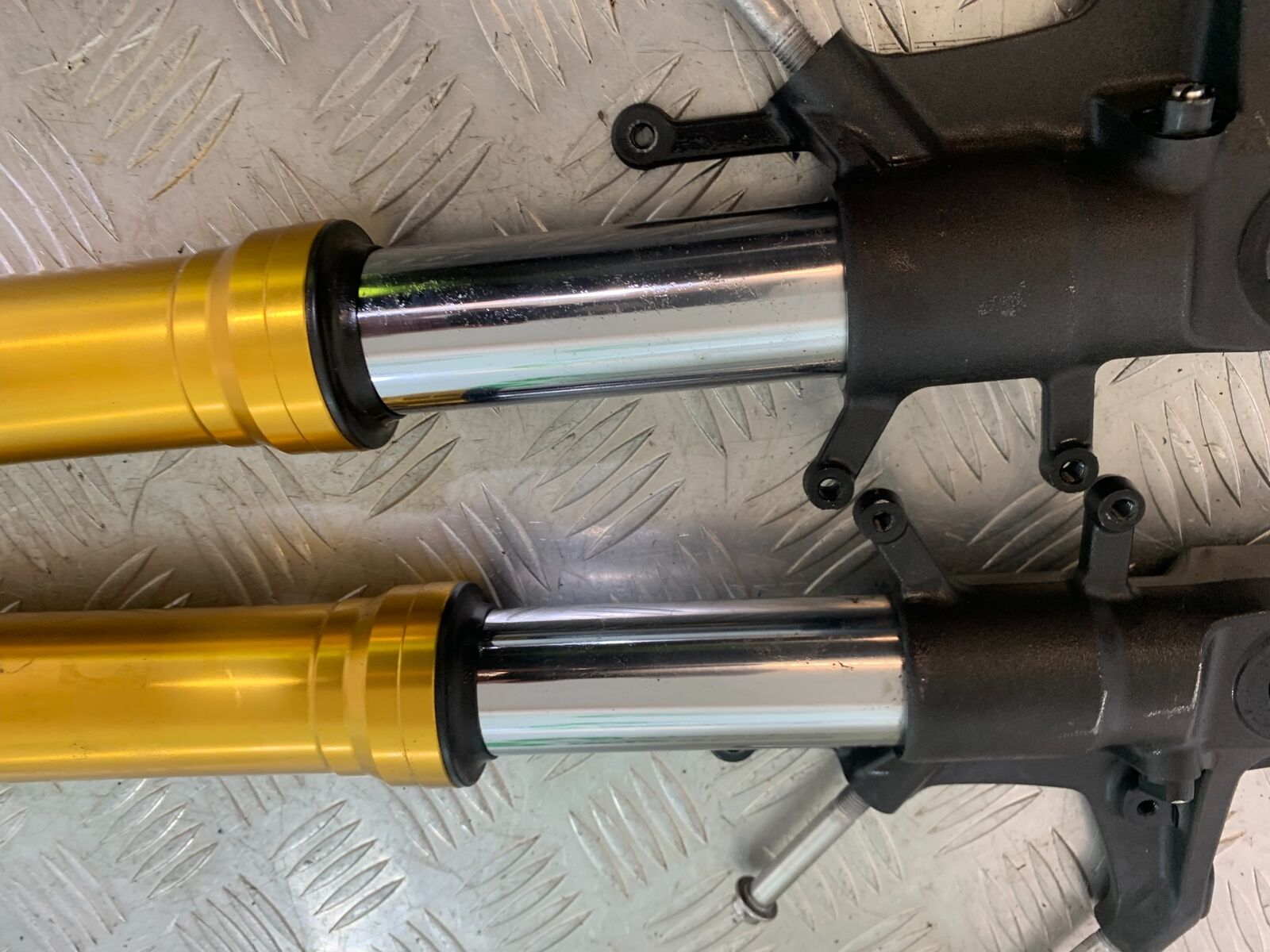 SUZUKI GSX S 1000 GSX-S 1000 FORKS YEAR 2016-2019 (CMB1082)