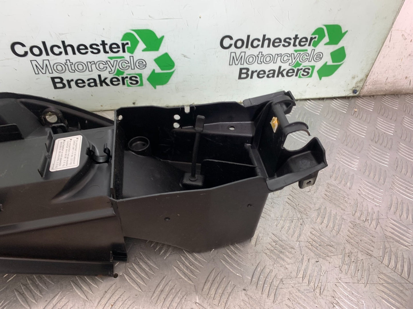 HONDA XL125 VARADERO REAR MUDGUARD  YEAR 2001-2006  (CMB1304)