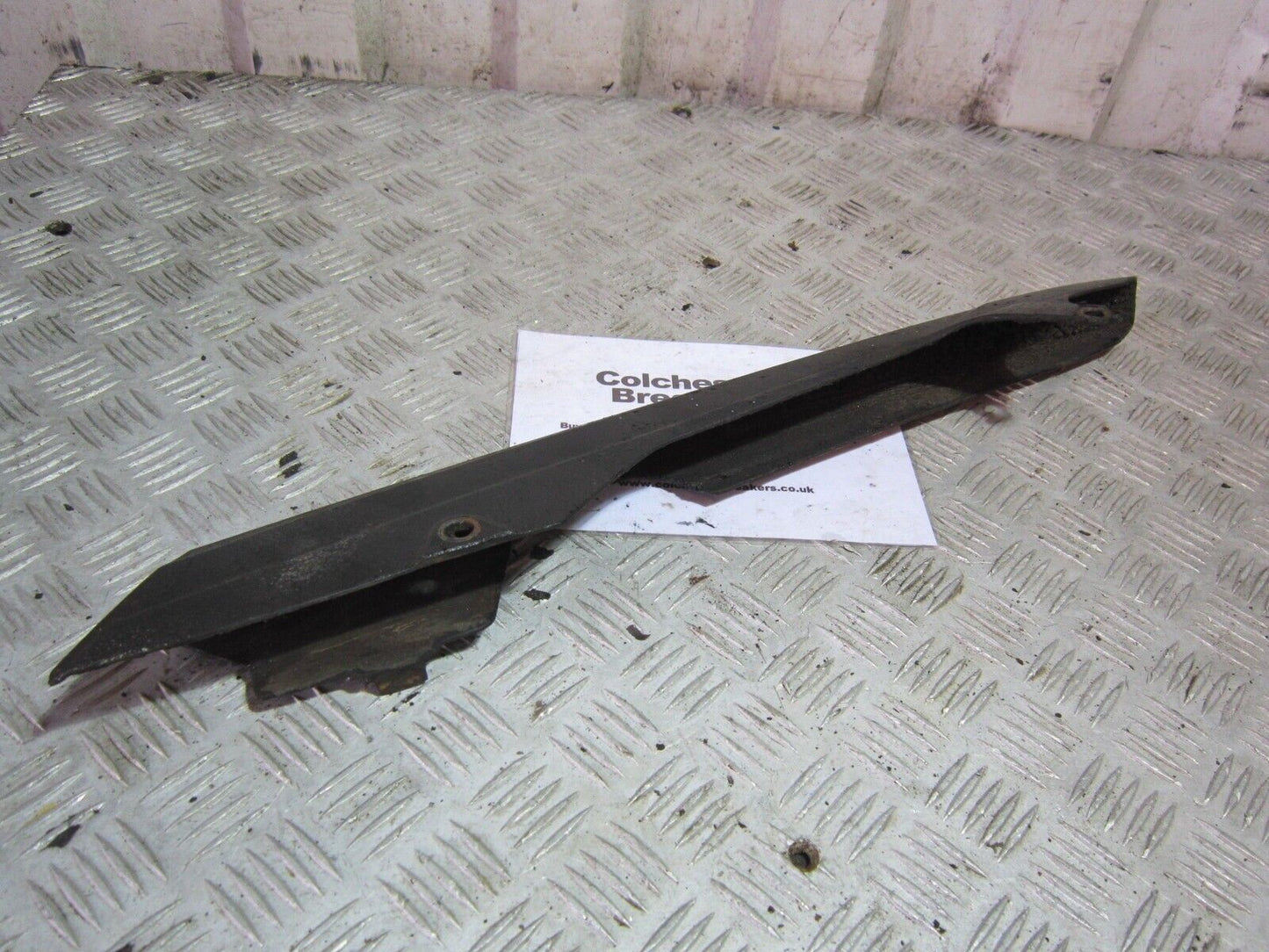 HONDA CBF125 CBF 125 CHAIN GUARD  YEAR 2009