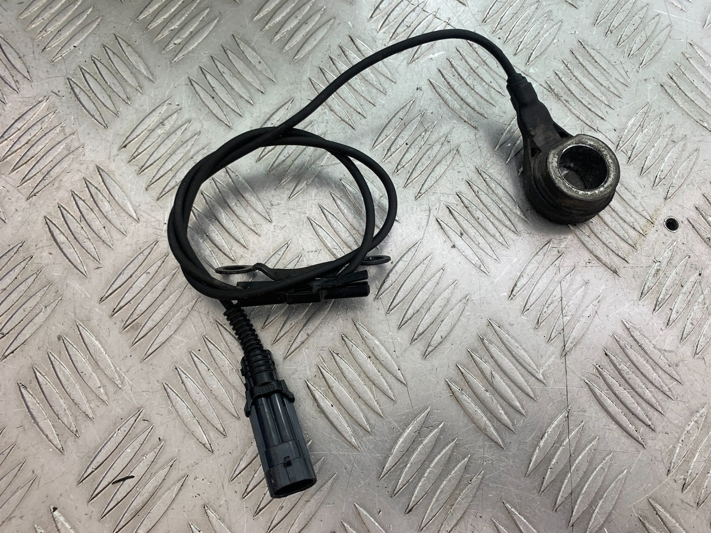 HARLEY DAVIDSON FXS  BLACKLINE 1585 FRONT ABS SENSOR  YEAR 2012 (CMB1147)