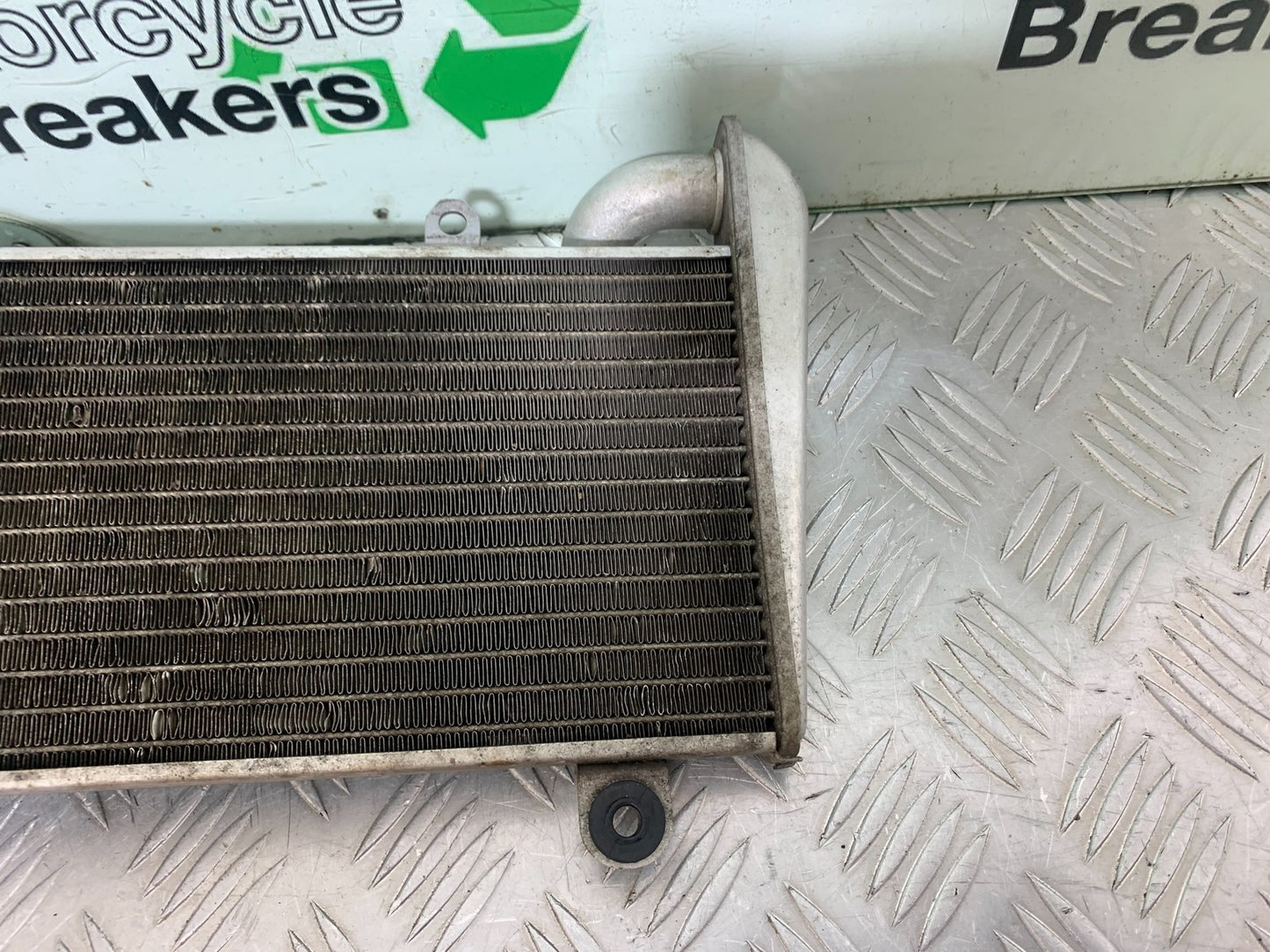 DUCATI 1299 PANIGALE TOP RADIATOR YEAR 2016 (CMB 1187)