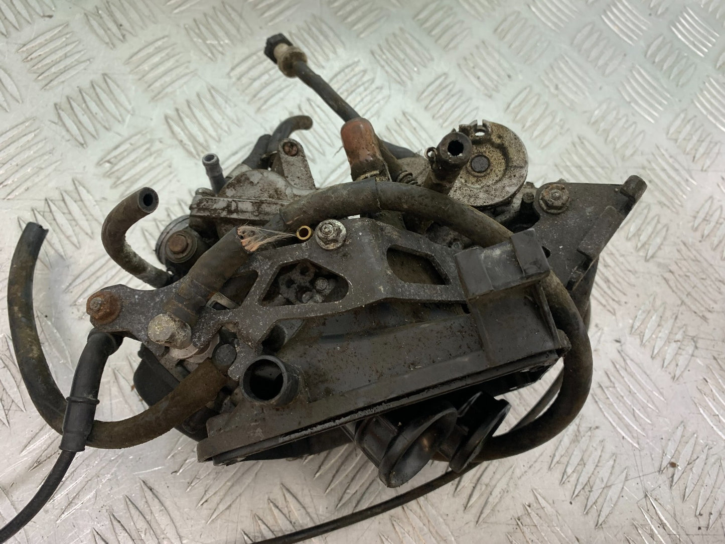 HONDA XL125 VARADERO CARBS   YEAR 2001-2006  (CMB1304)