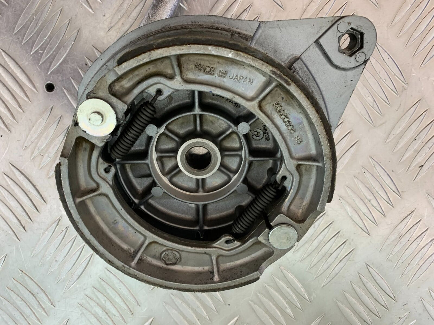 KAWASAKI ER5 ER 5 REAR BRAKE HUB  YEAR 1997-2007 (CMB1003)