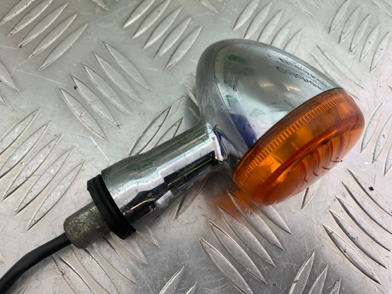 SUZUKI INTRUDER VL800 C800 RIGHT REAR INDICATOR    YEAR 2012-16 (CMB1039)