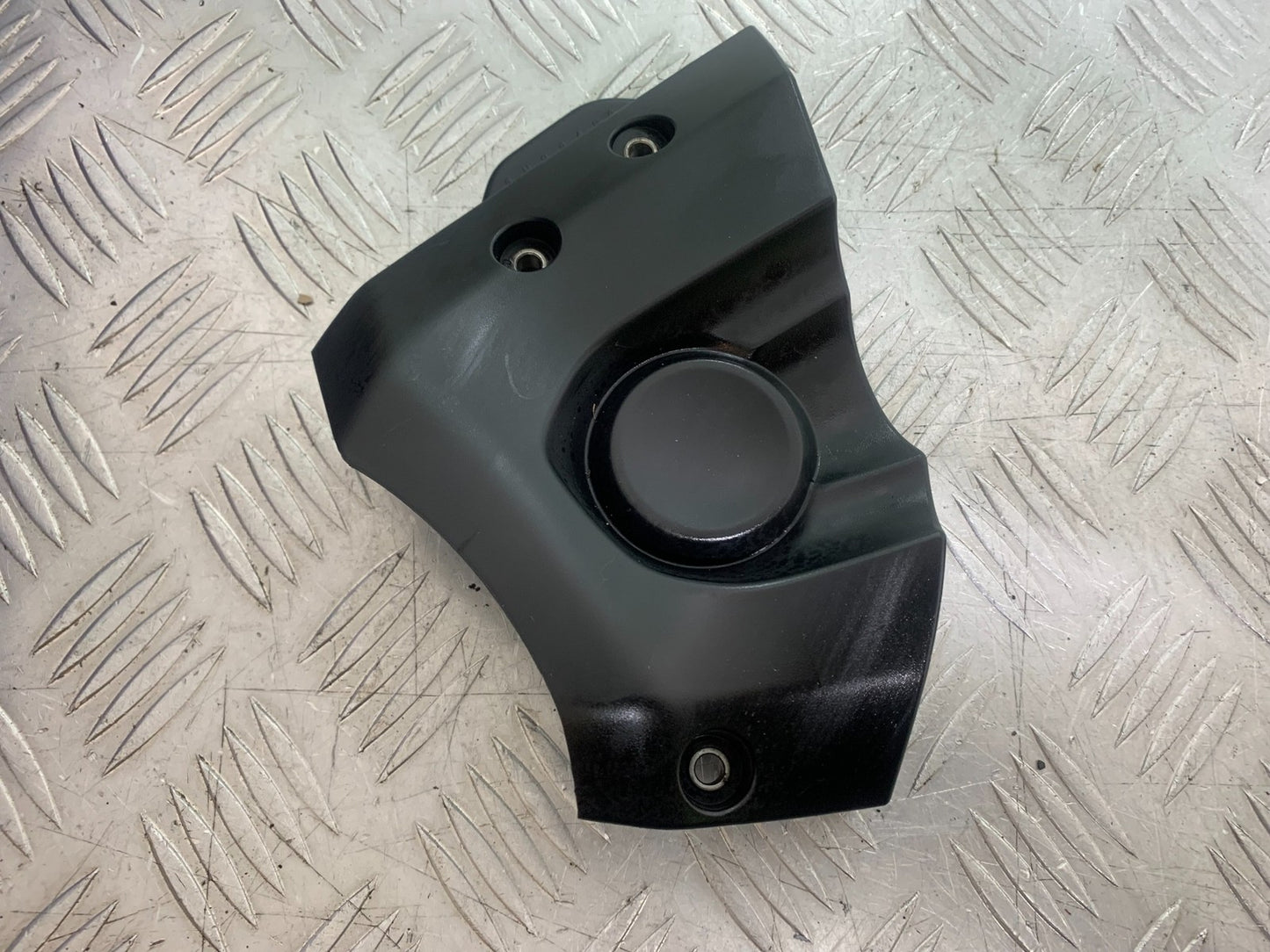 YAMAHA YZF R7 SPROCKET COVER  YEAR 2022-2025 (CMB1255)