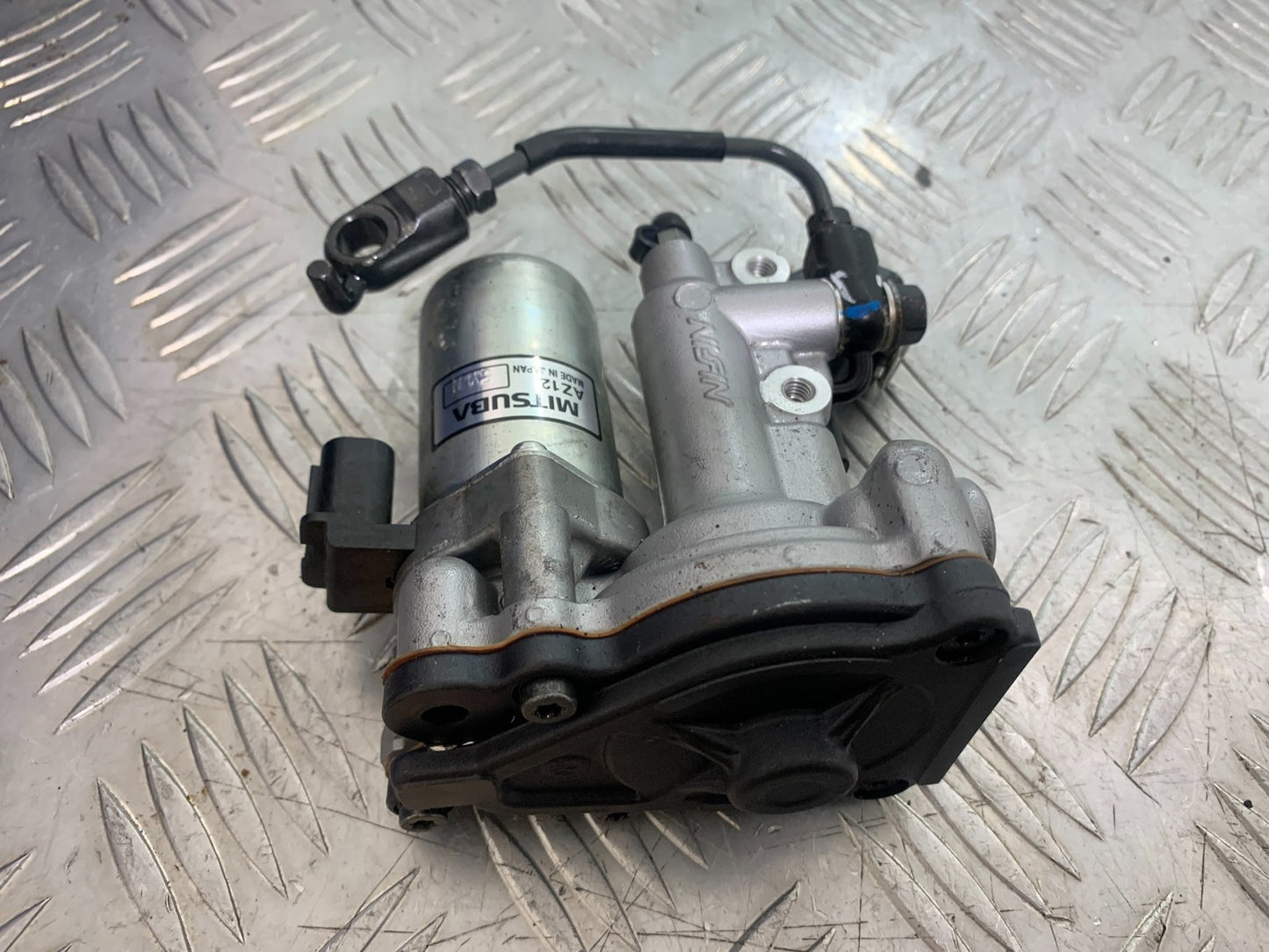 HONDA CBR1000 rr FIREBLADE FRONT ABS CONTROL REGULATOR  YEAR 2012-2016 (CMB1198)
