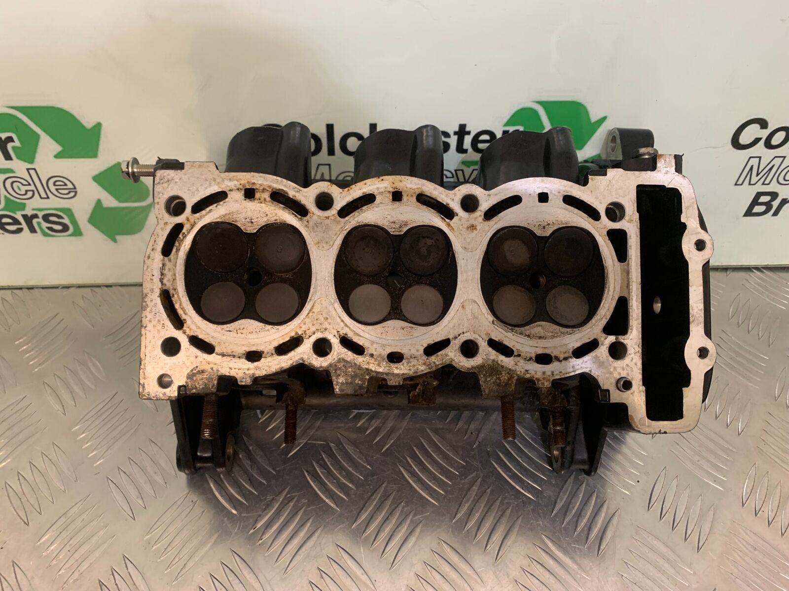 TRIUMPH 885 TIGER CYLINDER HEAD YEAR 2000