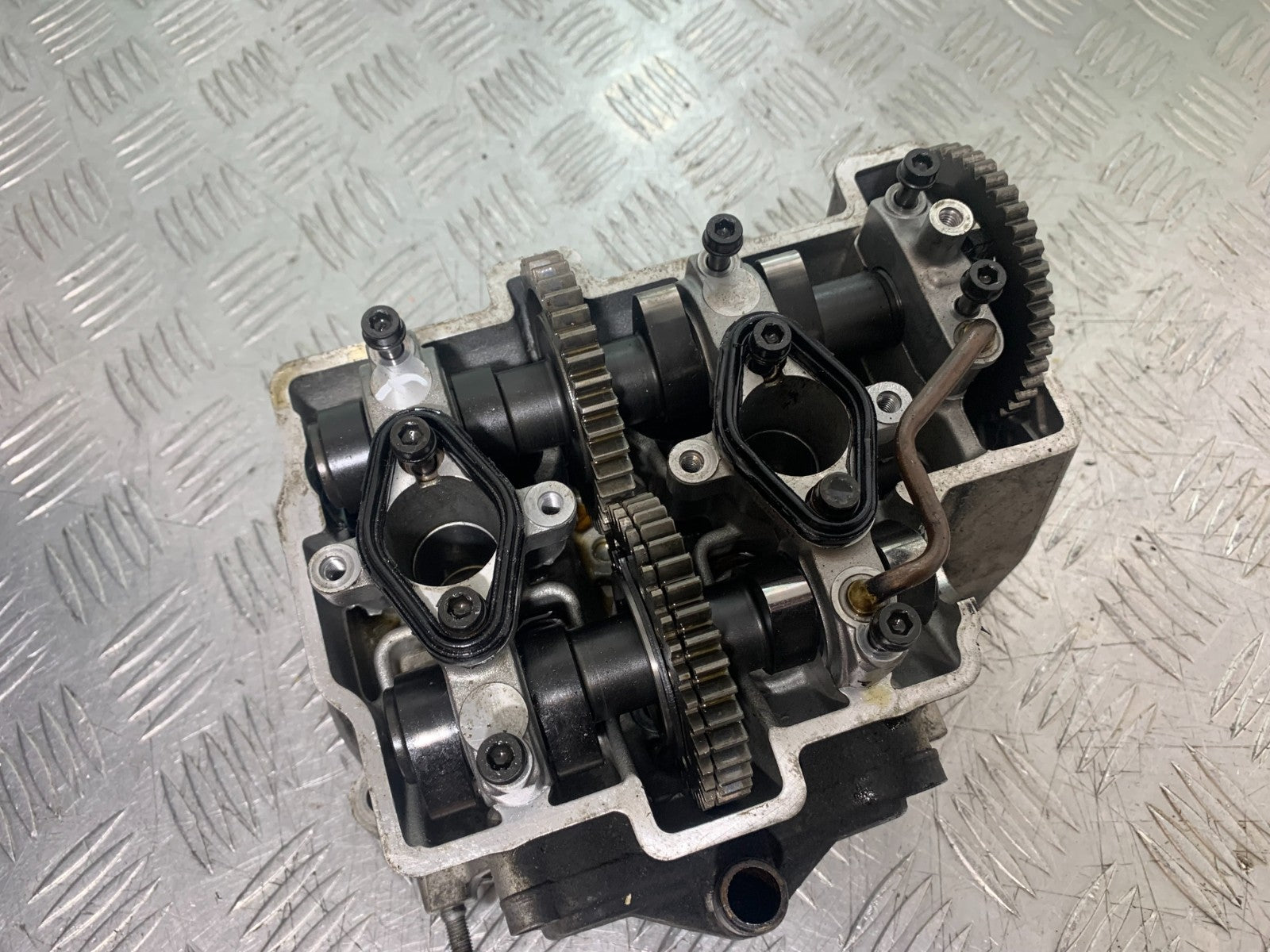 APRILIA TUONO 1000 V4R FRONT CYLINDER HEAD  YEAR 2011-13  (CMB1316)